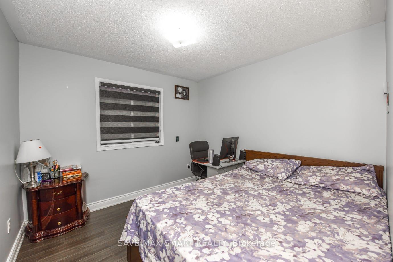 Photo 16 of 14 Willow Park Drive, Brampton, Sandringham-Wellington — HOMEH