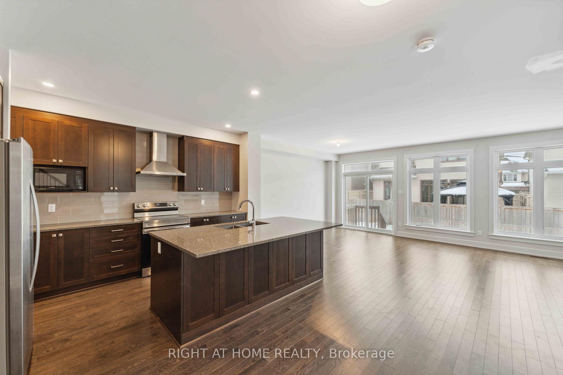 Photo 17 of 632 Moonflower Crescent W, Ottawa, Blossom Park/Kemp Park/Findlay Creek — HOMEH