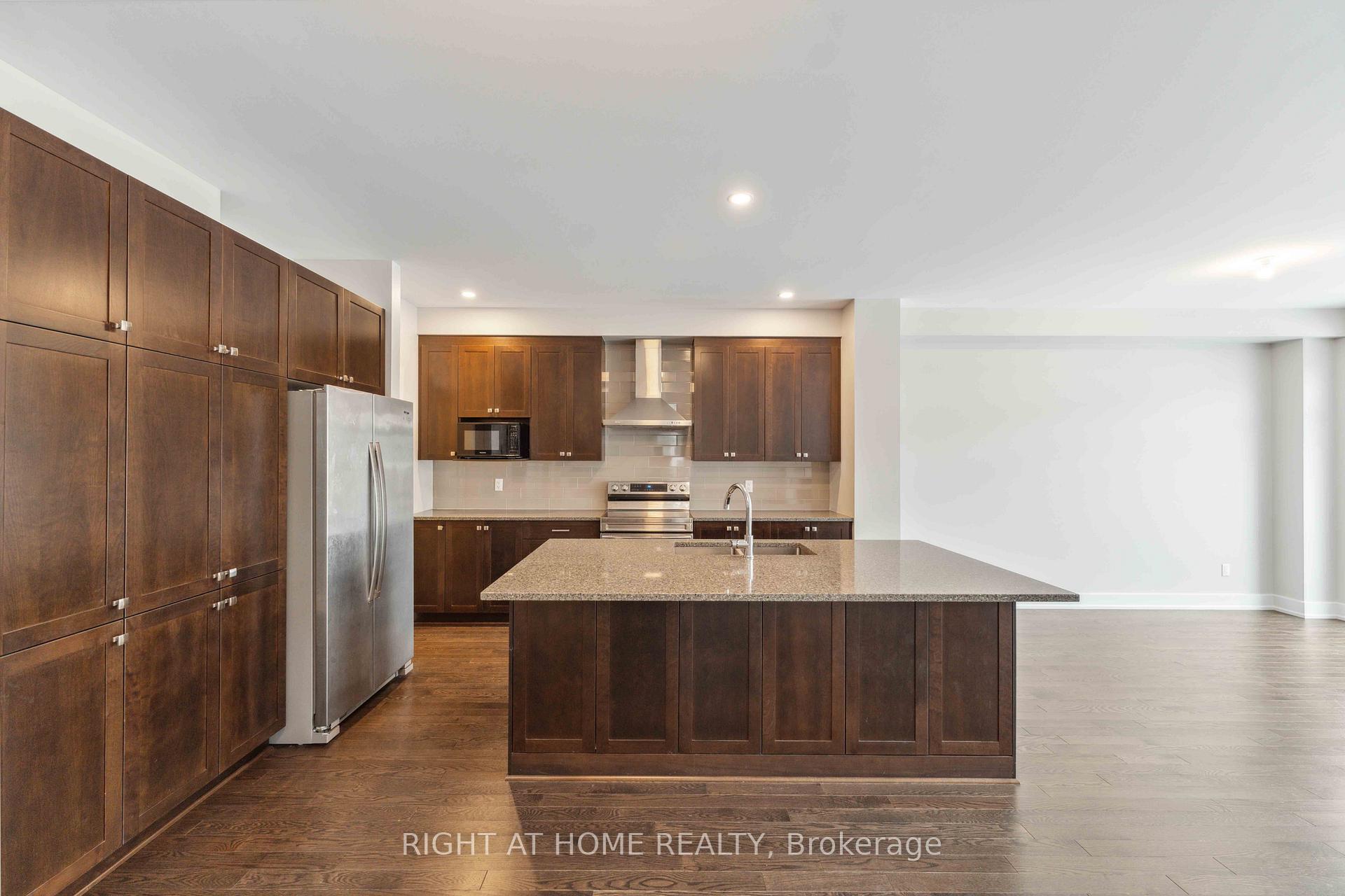 Photo 30 of 632 Moonflower Crescent W, Ottawa, Blossom Park/Kemp Park/Findlay Creek — HOMEH