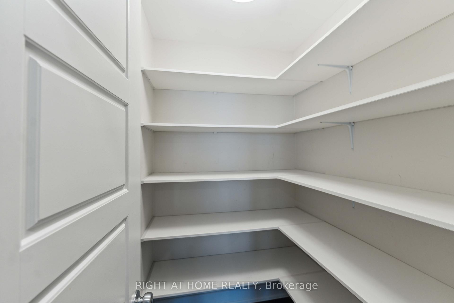 Photo 3 of 632 Moonflower Crescent W, Ottawa, Blossom Park/Kemp Park/Findlay Creek — HOMEH