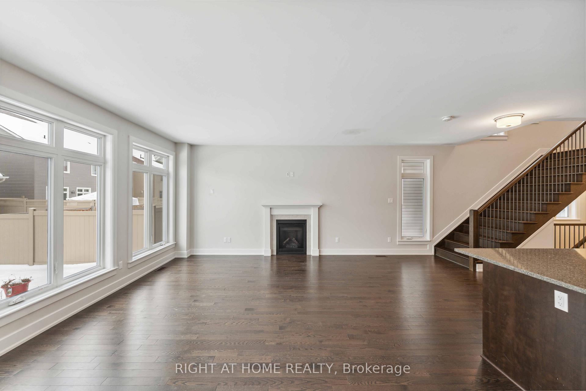 Photo 42 of 632 Moonflower Crescent W, Ottawa, Blossom Park/Kemp Park/Findlay Creek — HOMEH