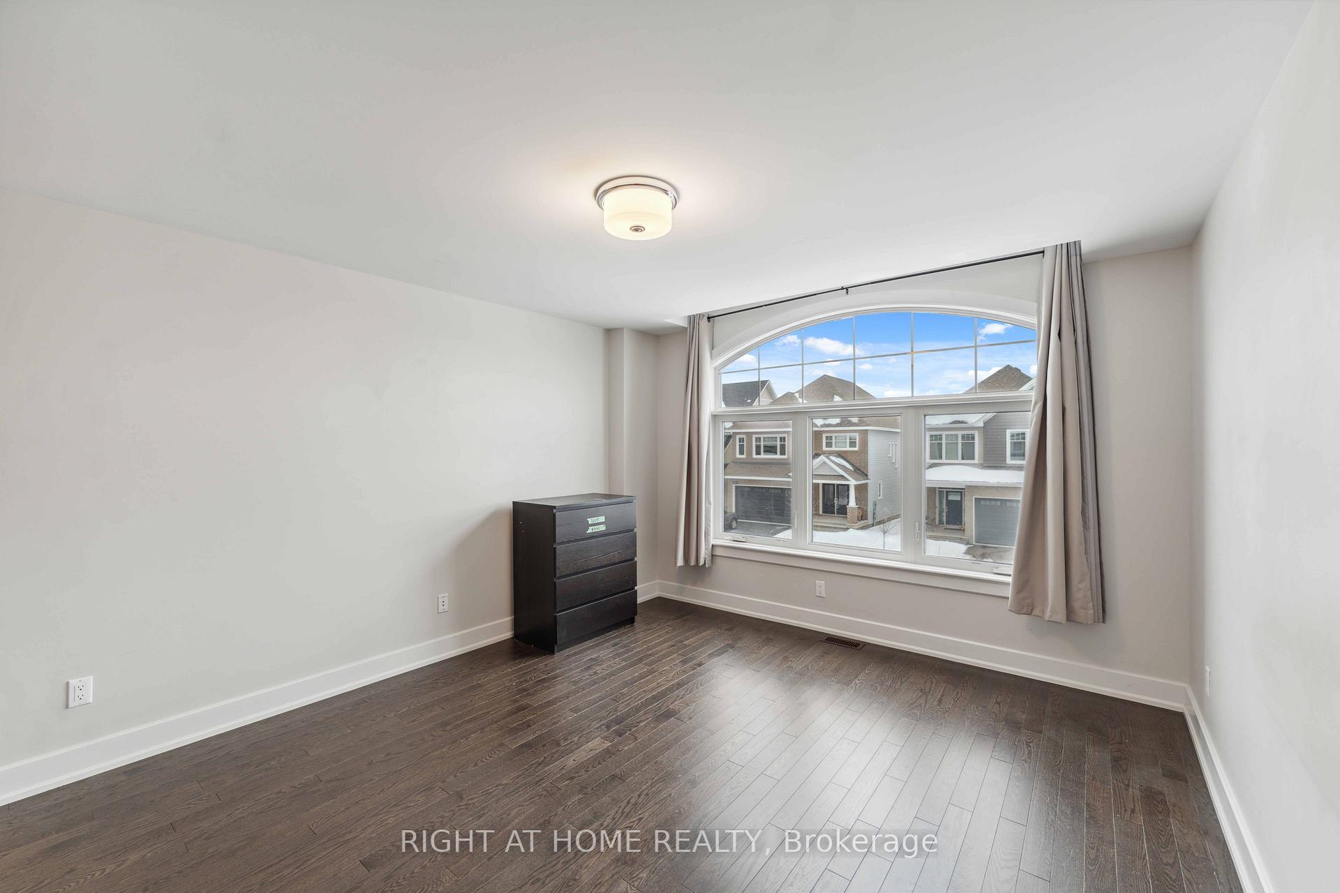 Photo 22 of 632 Moonflower Crescent W, Ottawa, Blossom Park/Kemp Park/Findlay Creek — HOMEH