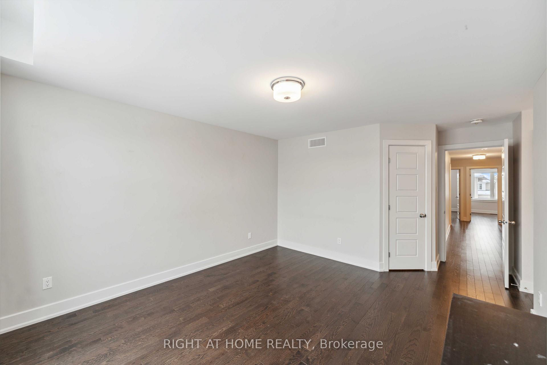 Photo 19 of 632 Moonflower Crescent W, Ottawa, Blossom Park/Kemp Park/Findlay Creek — HOMEH