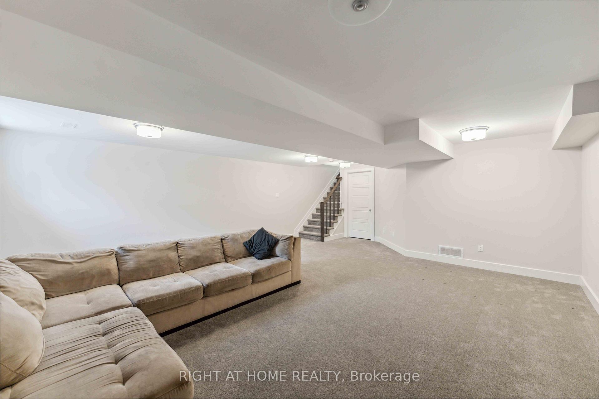Photo 36 of 632 Moonflower Crescent W, Ottawa, Blossom Park/Kemp Park/Findlay Creek — HOMEH