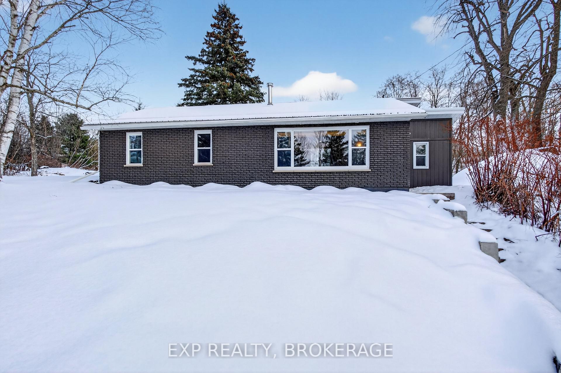 Photo 1 of 6402 Perth Road, Frontenac, Frontenac South — HOMEH