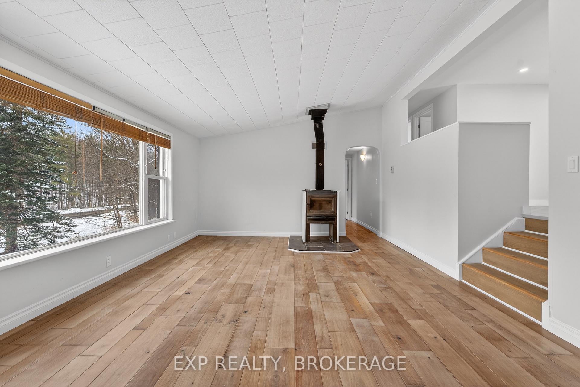 Photo 4 of 6402 Perth Road, Frontenac, Frontenac South — HOMEH