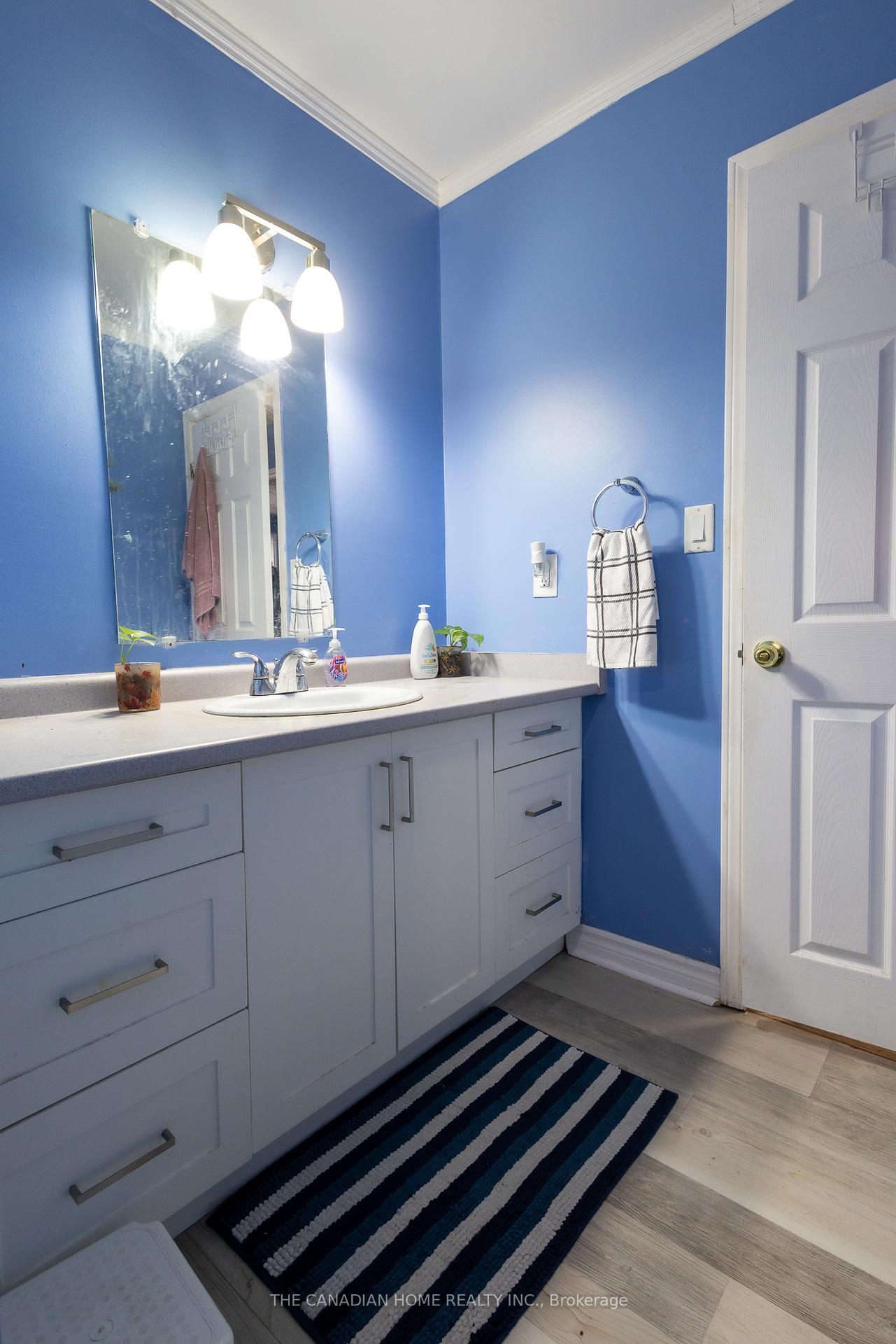 Photo 11 of 7789 Ethel Street, Niagara Falls, West Wood — HOMEH