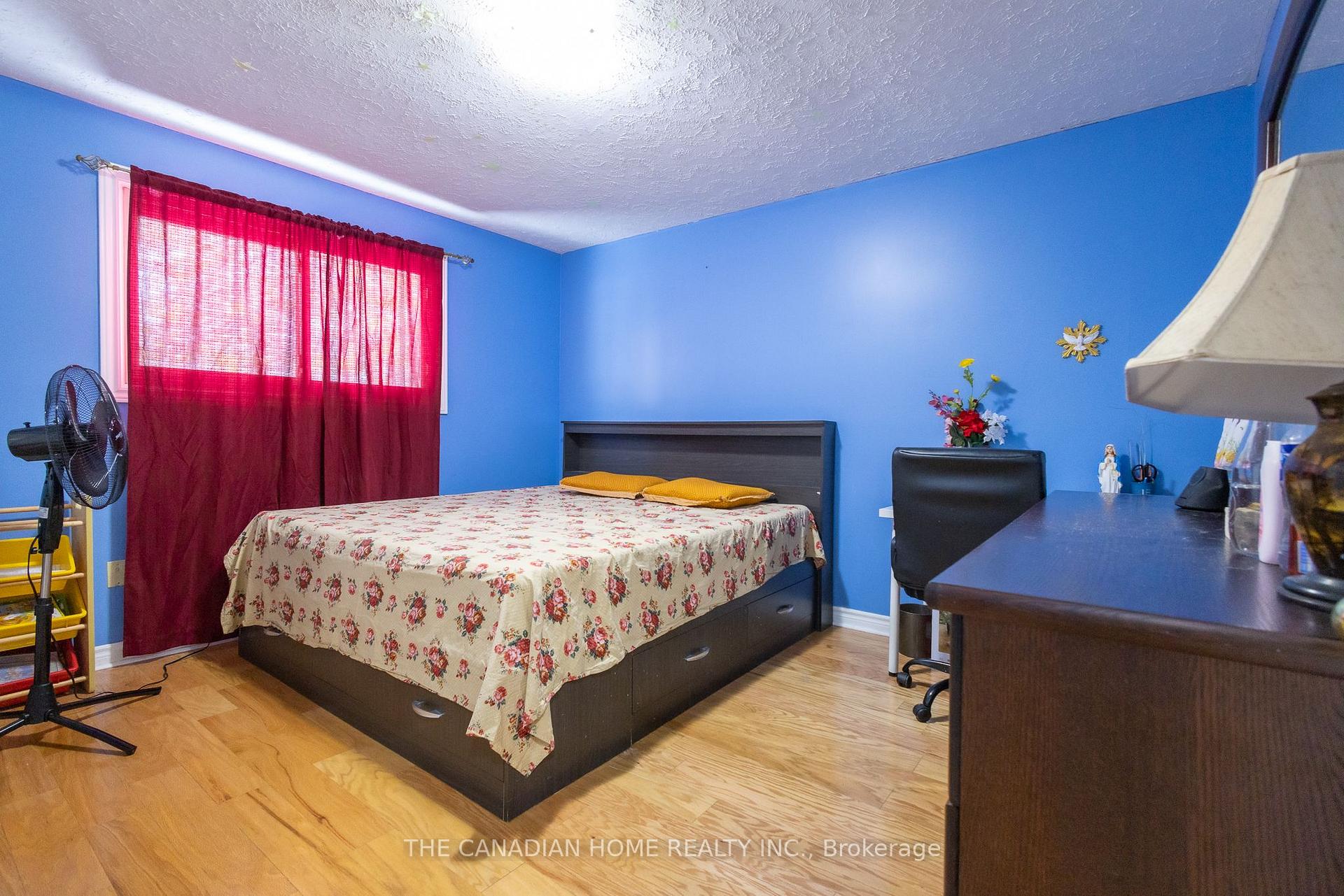 Photo 7 of 7789 Ethel Street, Niagara Falls, West Wood — HOMEH