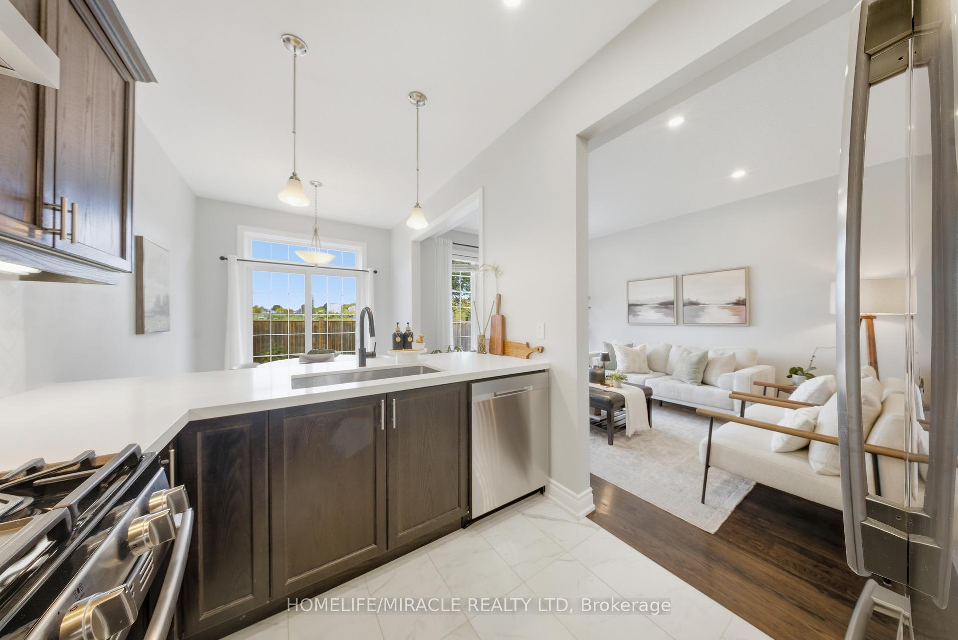 Photo 13 of 8 Summerberry Way, Hamilton, Sheldon — HOMEH