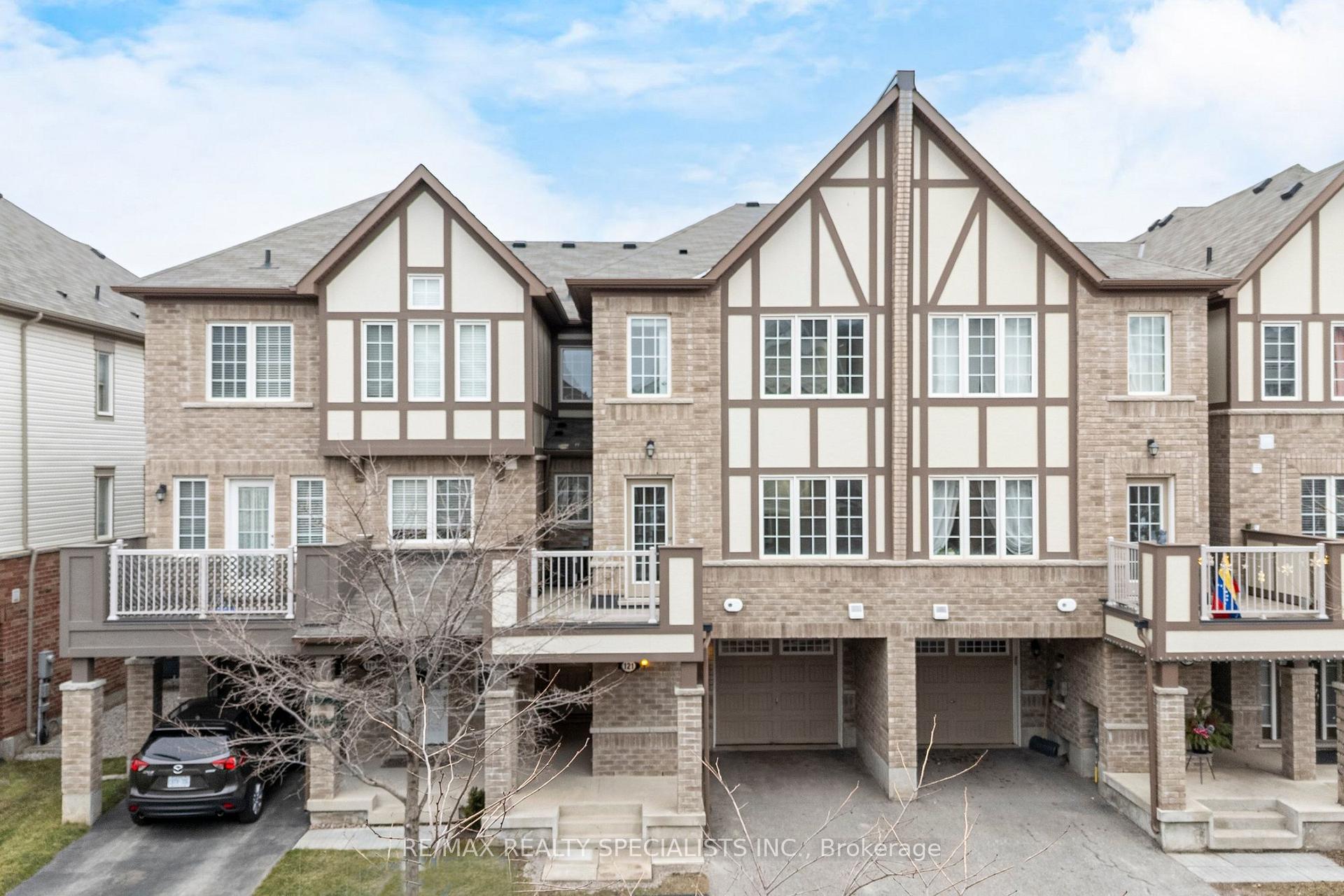 Front of 121 Frost Court