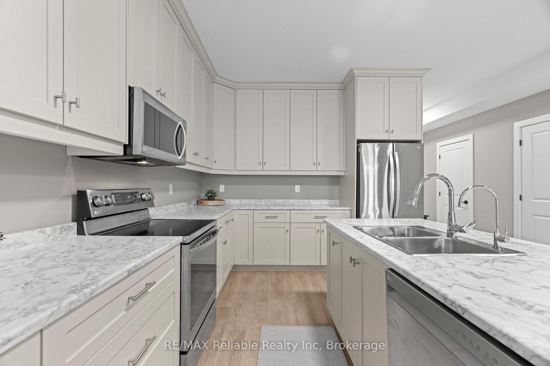 Photo 13 of 67 Briarhill Road, Huron East, Seaforth — HOMEH