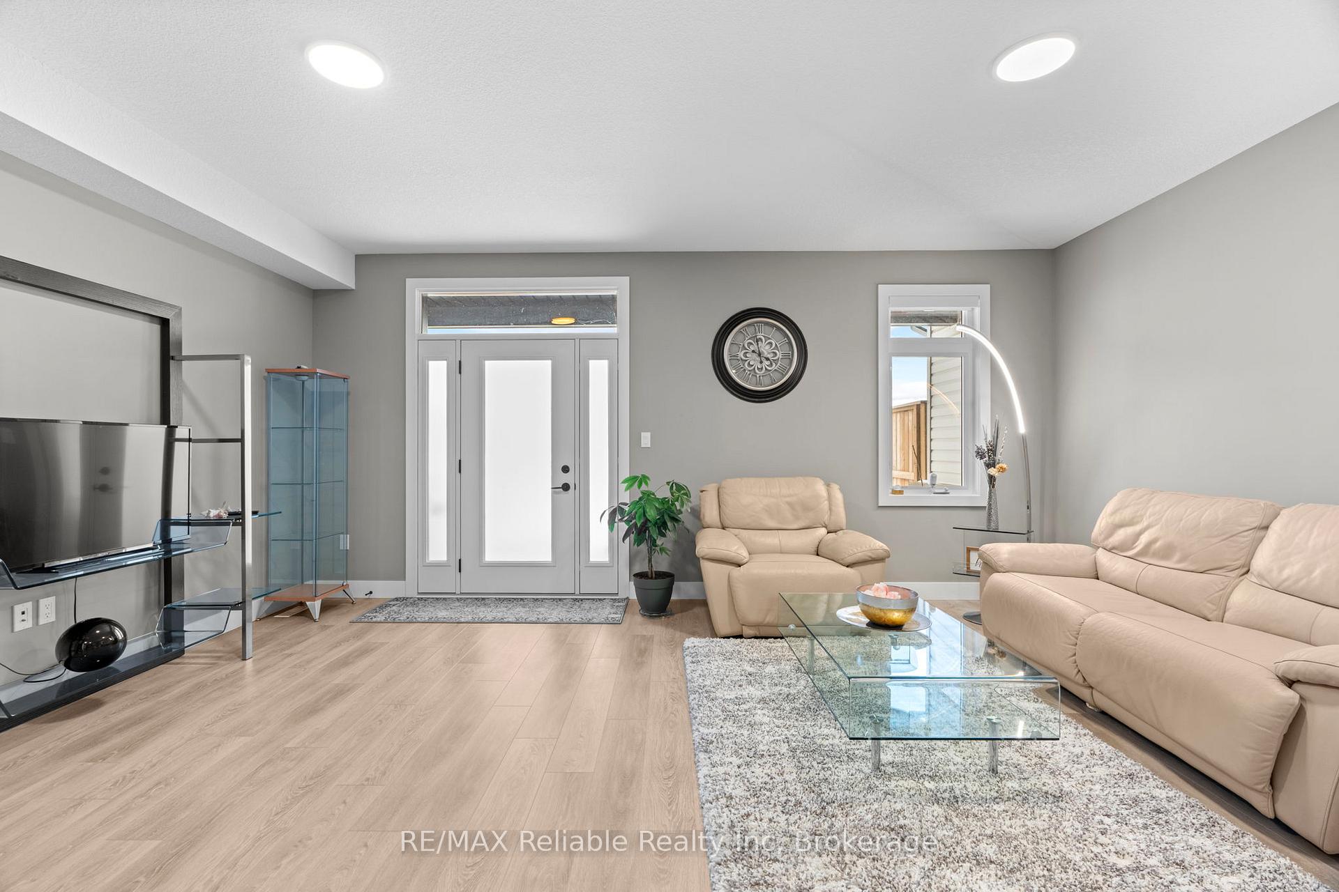 Photo 11 of 67 Briarhill Road, Huron East, Seaforth — HOMEH