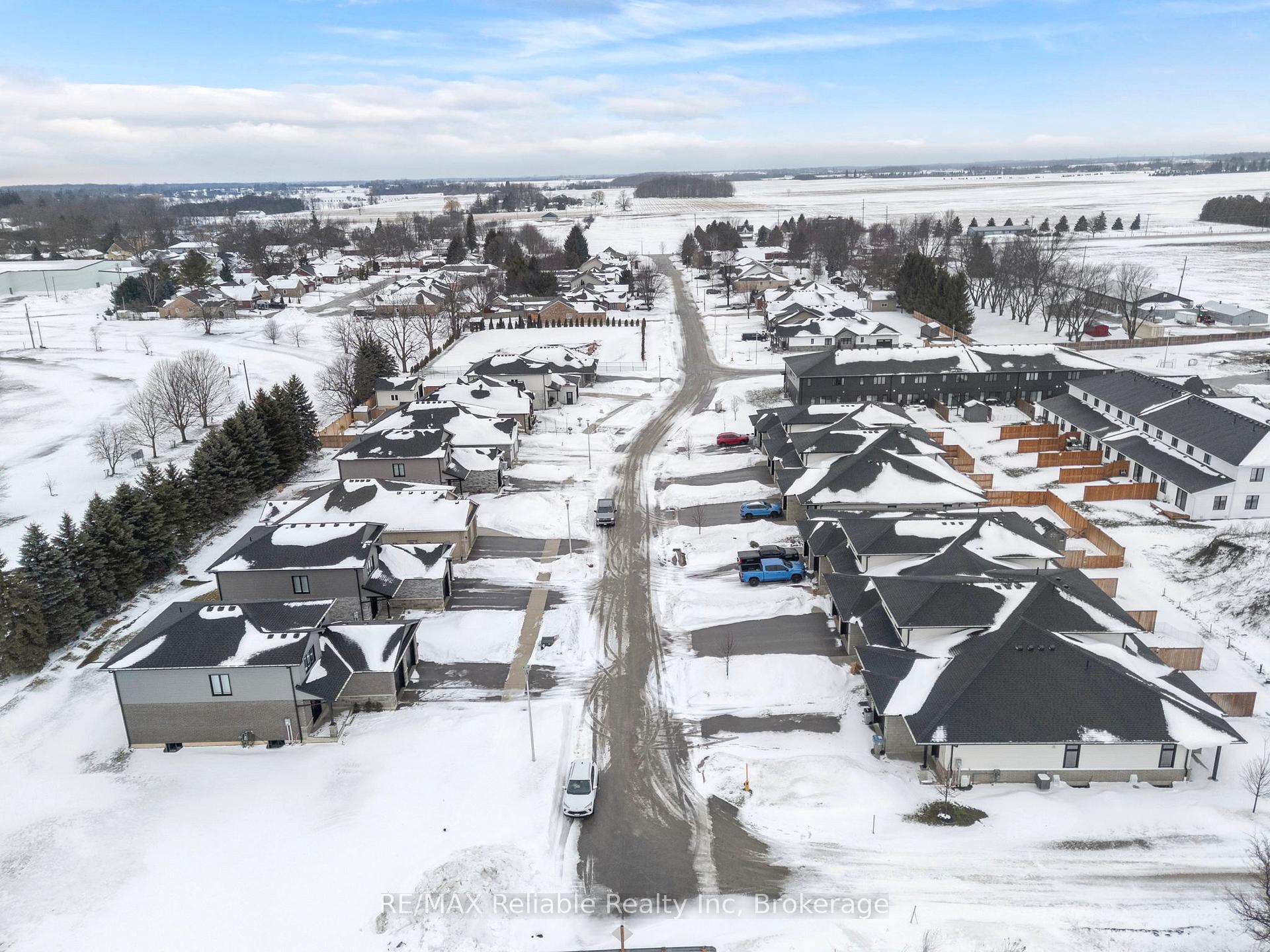 Photo 16 of 67 Briarhill Road, Huron East, Seaforth — HOMEH