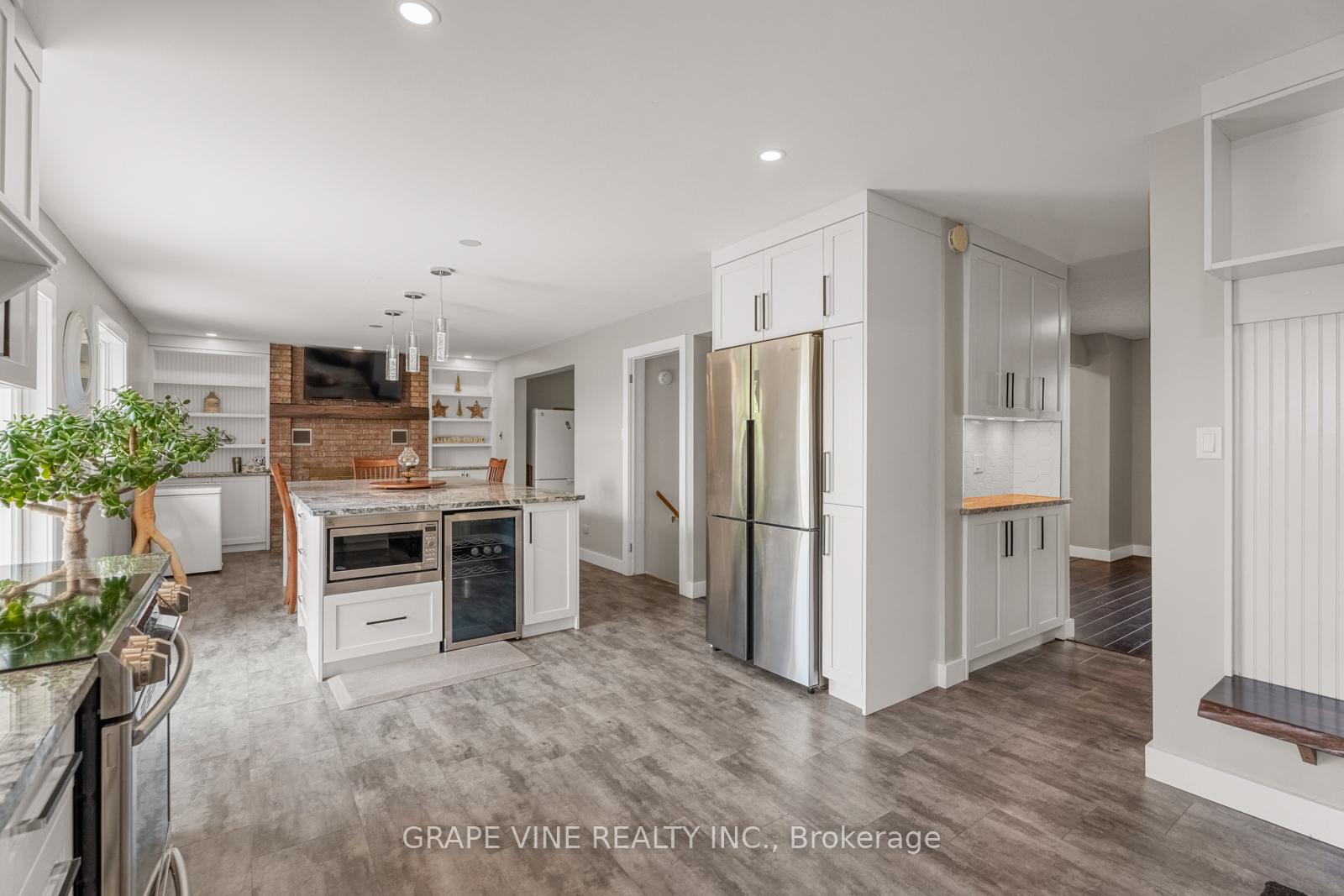 Photo 6 of 5073 Rushmore Road, Ottawa, South of Fallowfield Road — HOMEH