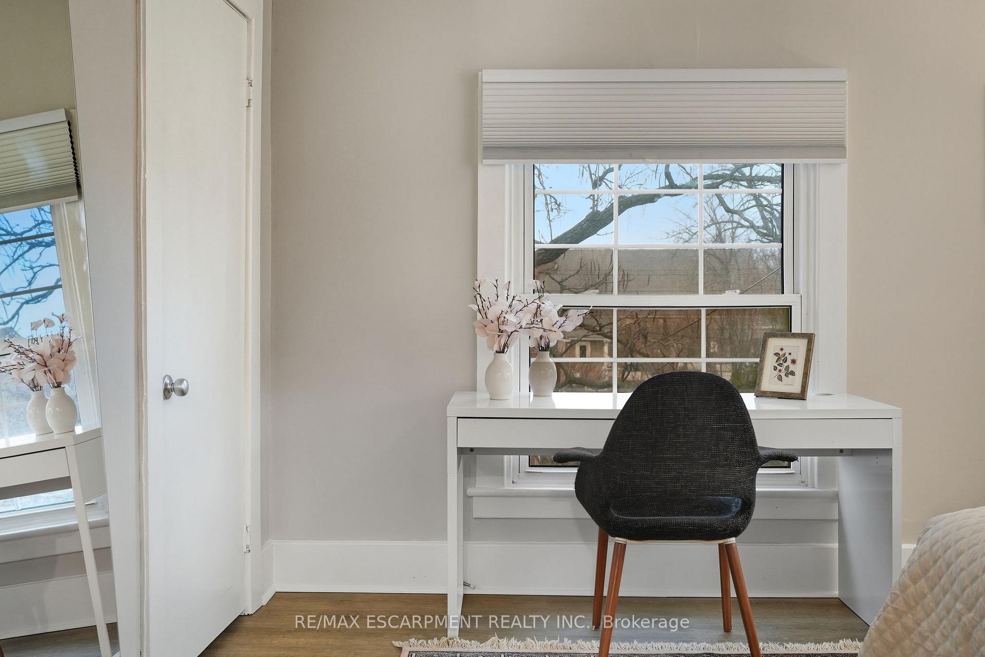 Photo 29 of 232 Mountain Park Avenue, Hamilton, Eastmount — HOMEH