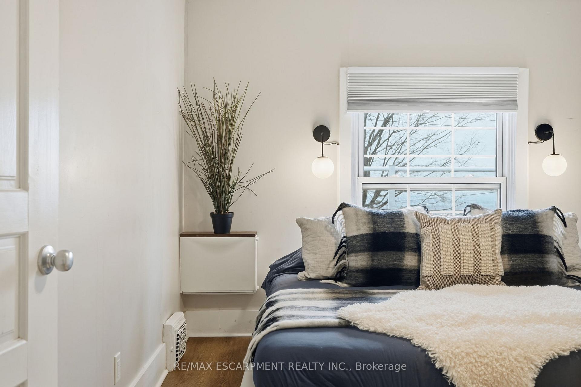 Photo 39 of 232 Mountain Park Avenue, Hamilton, Eastmount — HOMEH
