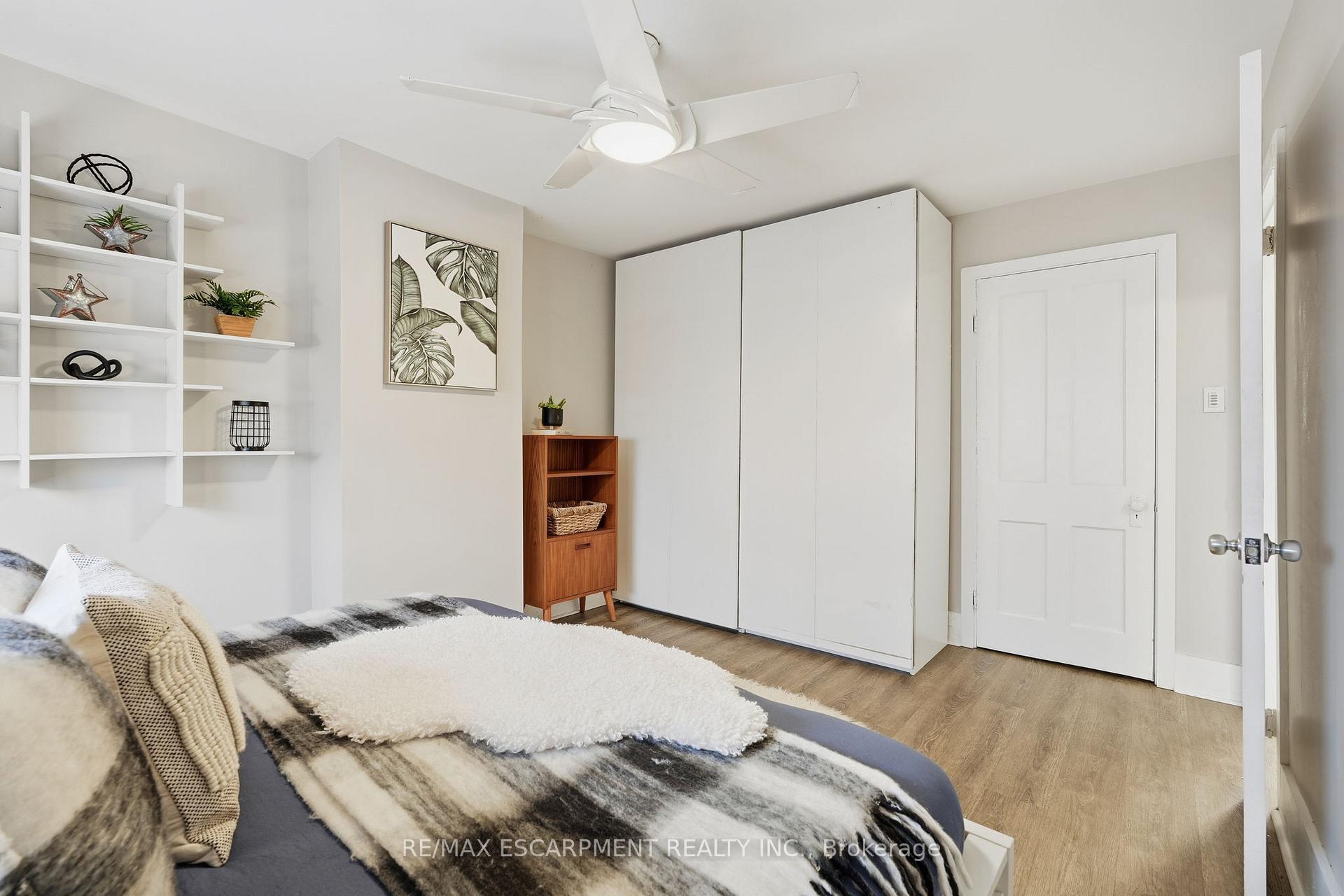 Photo 44 of 232 Mountain Park Avenue, Hamilton, Eastmount — HOMEH