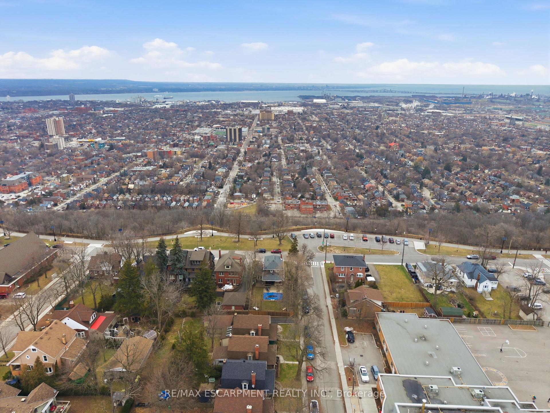 Photo 24 of 232 Mountain Park Avenue, Hamilton, Eastmount — HOMEH