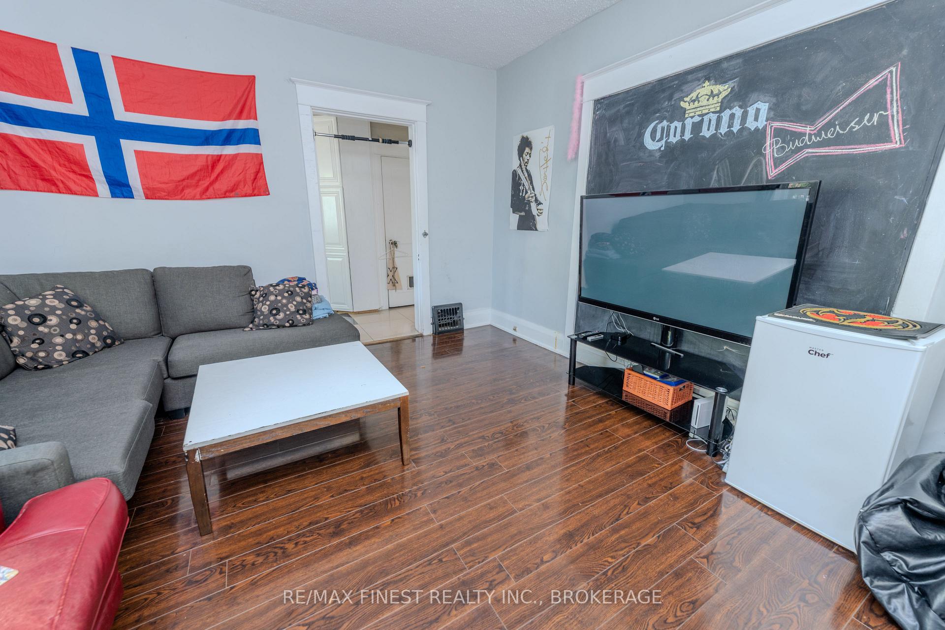 Photo 9 of 556 Brock Street, Kingston, Central City East — HOMEH
