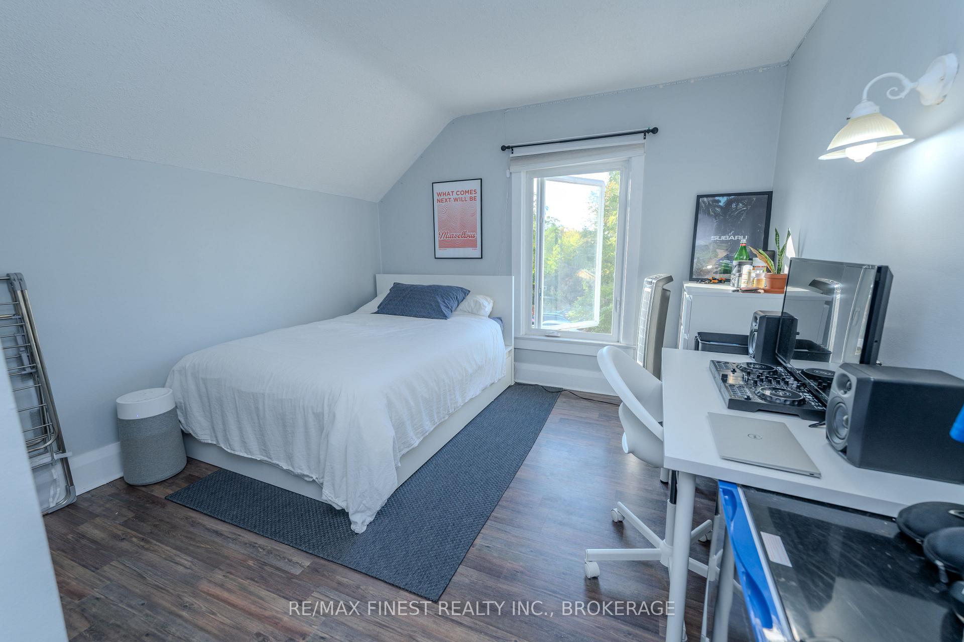 Photo 13 of 556 Brock Street, Kingston, Central City East — HOMEH