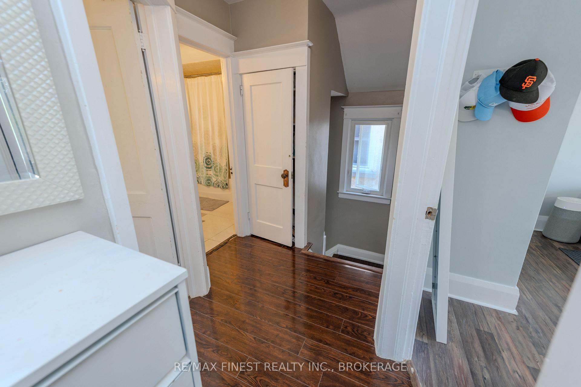 Photo 27 of 556 Brock Street, Kingston, Central City East — HOMEH