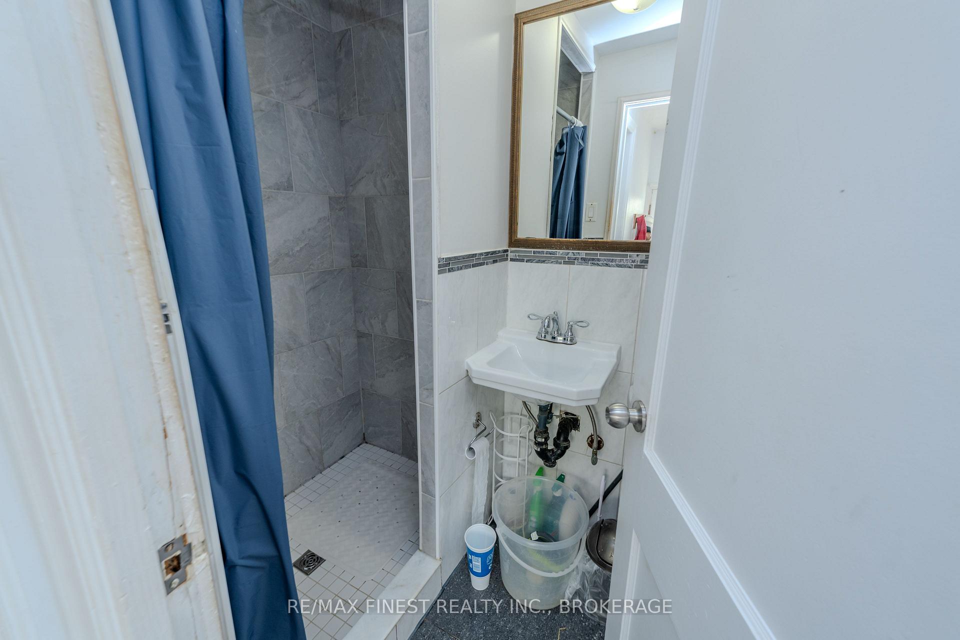 Photo 28 of 556 Brock Street, Kingston, Central City East — HOMEH
