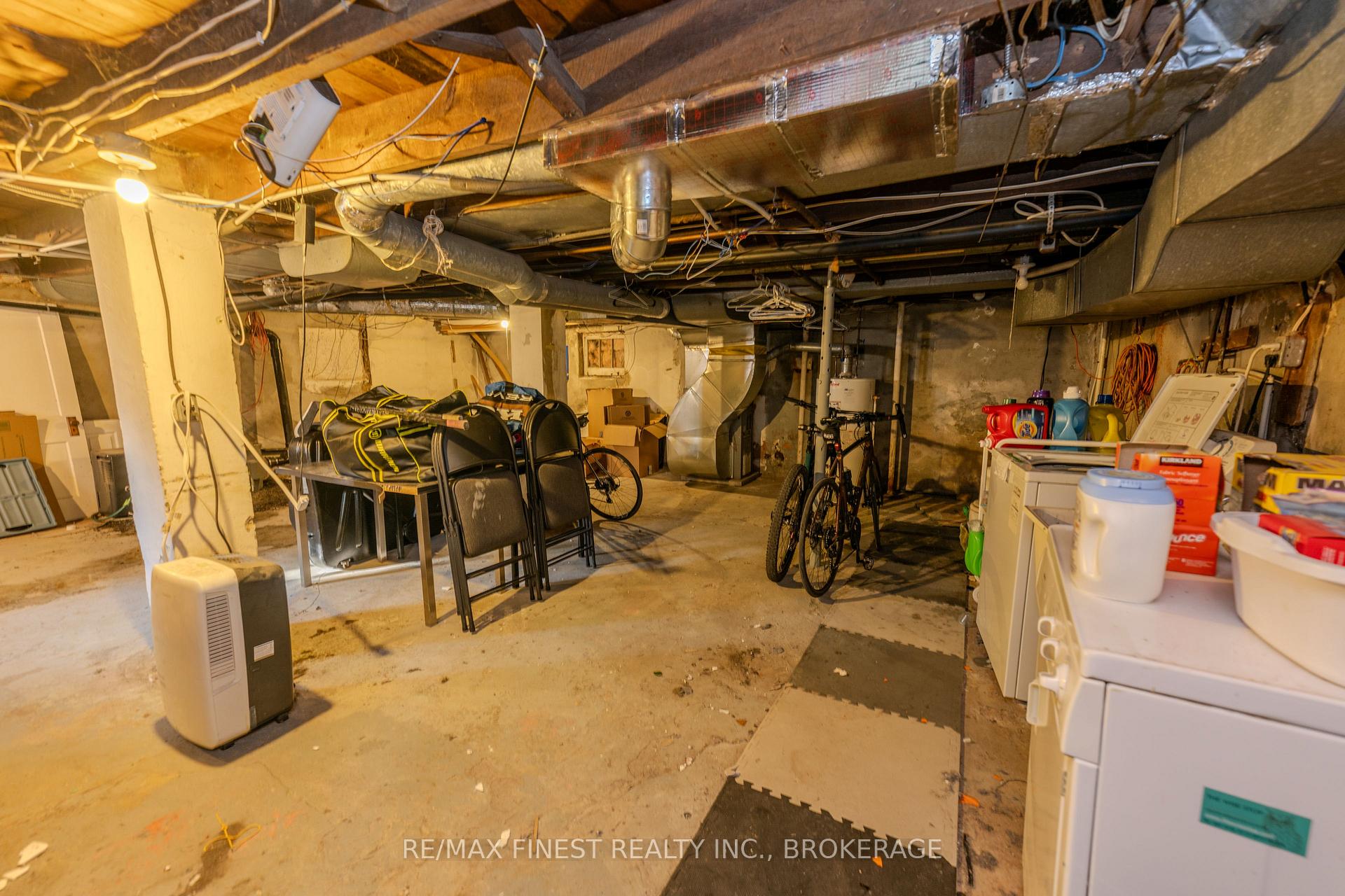 Photo 21 of 556 Brock Street, Kingston, Central City East — HOMEH