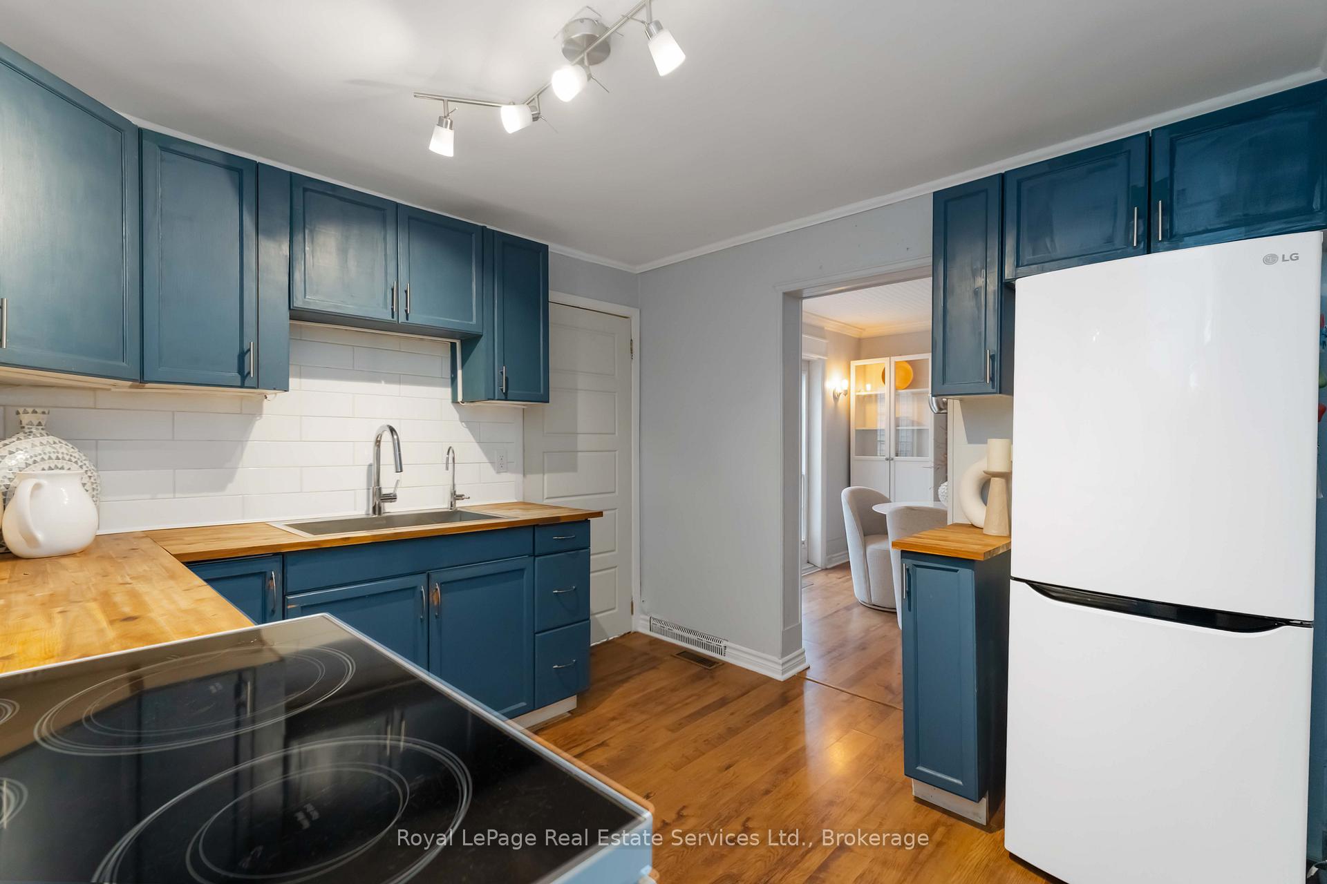 Photo 34 of 1 Mareve Avenue, Hamilton, Hamilton Beach — HOMEH