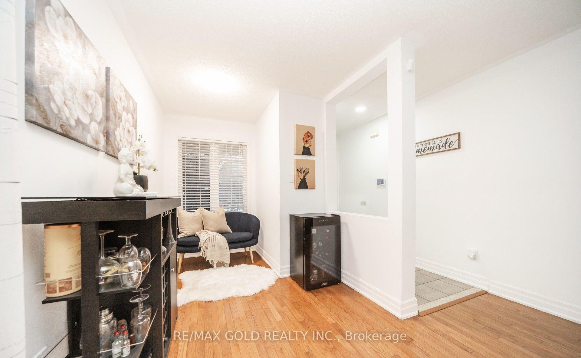Photo 12 of 36 Roxton Crescent, Brampton, Fletcher's Meadow — HOMEH