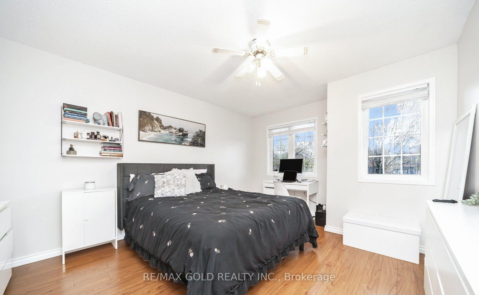 Photo 10 of 36 Roxton Crescent, Brampton, Fletcher's Meadow — HOMEH