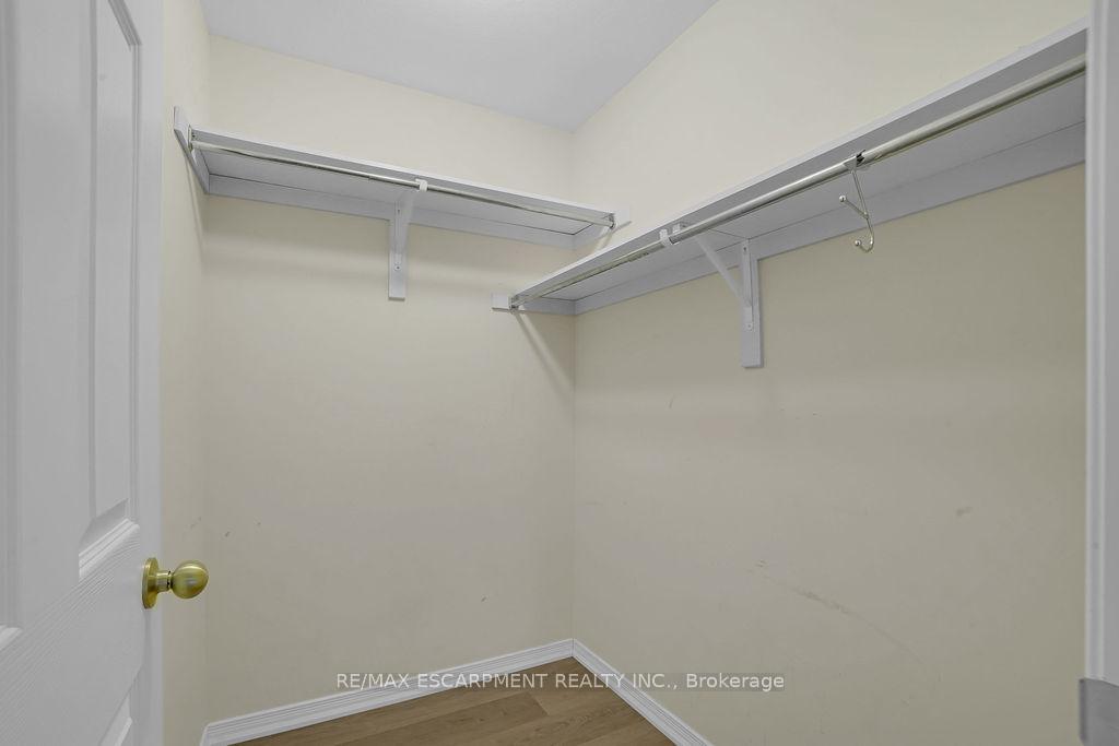 Photo 13 of Unit 19, 1328 Upper Sherman Avenue, Hamilton, Rushdale — HOMEH