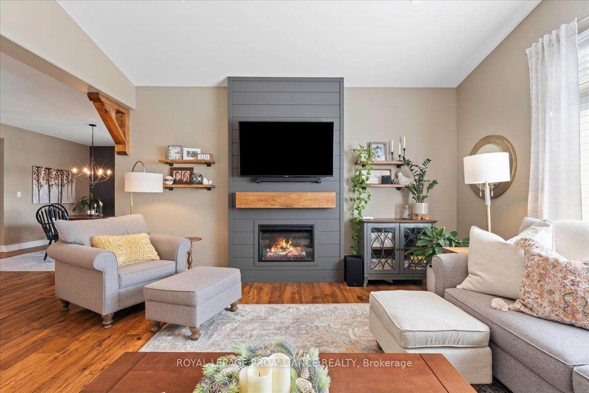 Photo 10 of 4 Trinity Court, Belleville, Belleville Ward — HOMEH