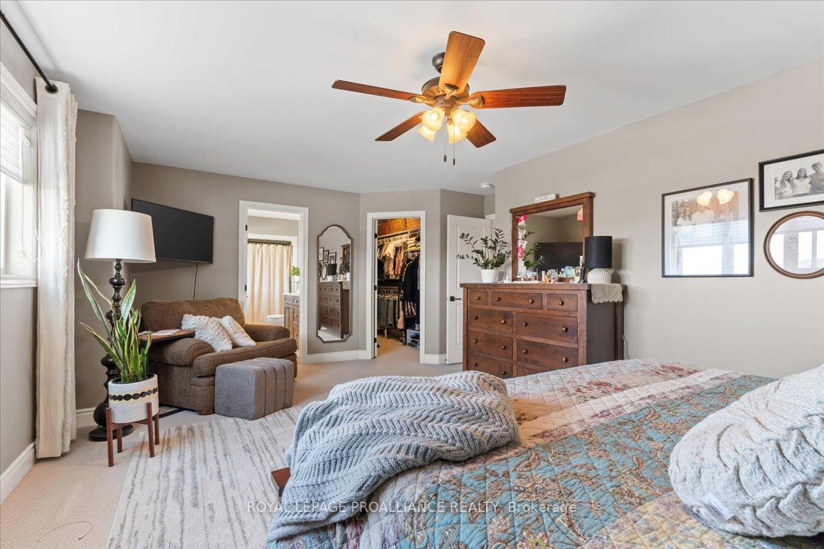 Photo 12 of 4 Trinity Court, Belleville, Belleville Ward — HOMEH