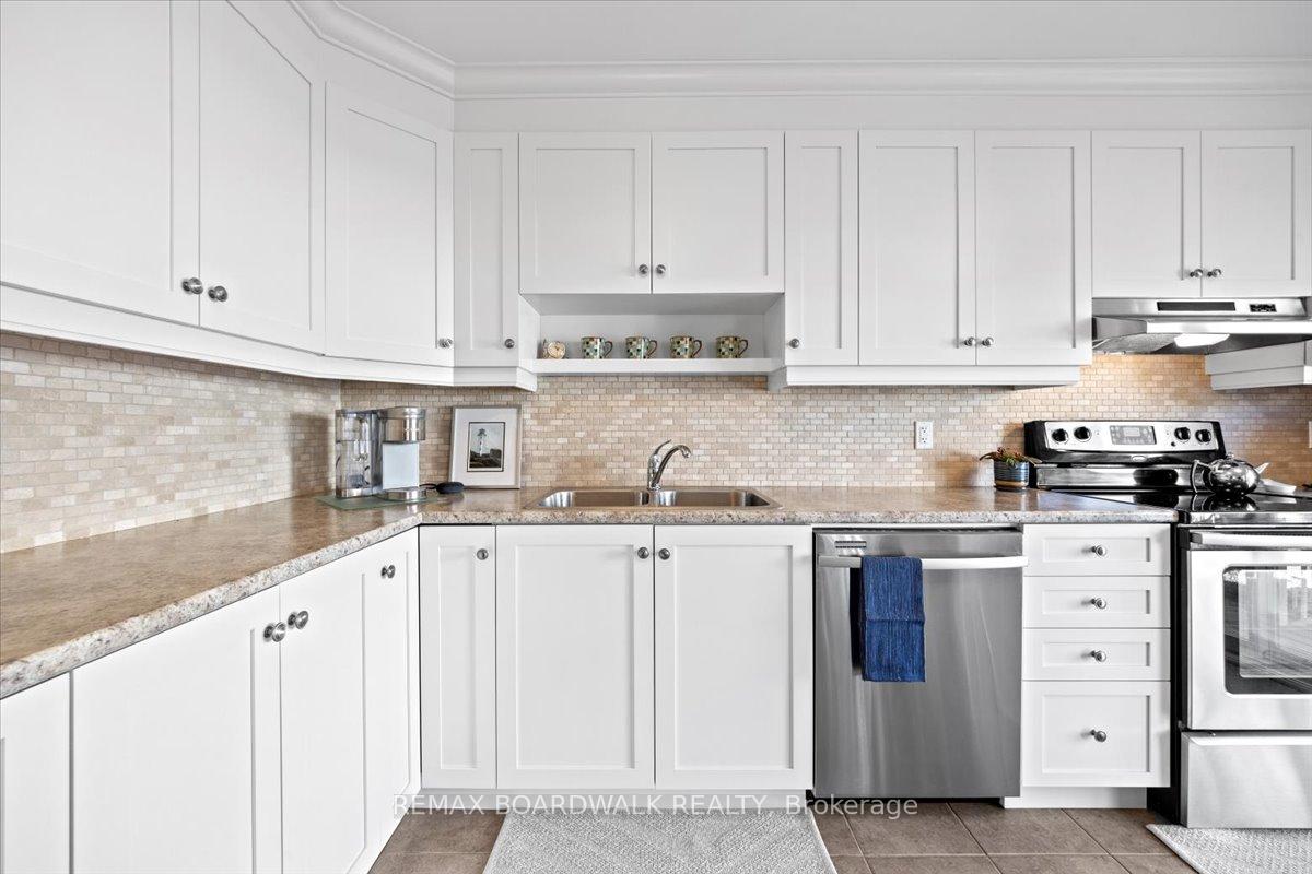 Photo 7 of 906 Pellerin Place, Ottawa, Avalon East — HOMEH