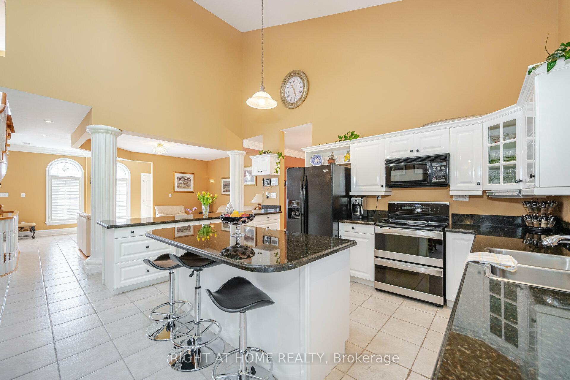 Photo 9 of 6 Lord Duncan Court, Clarington, Rural Clarington — HOMEH