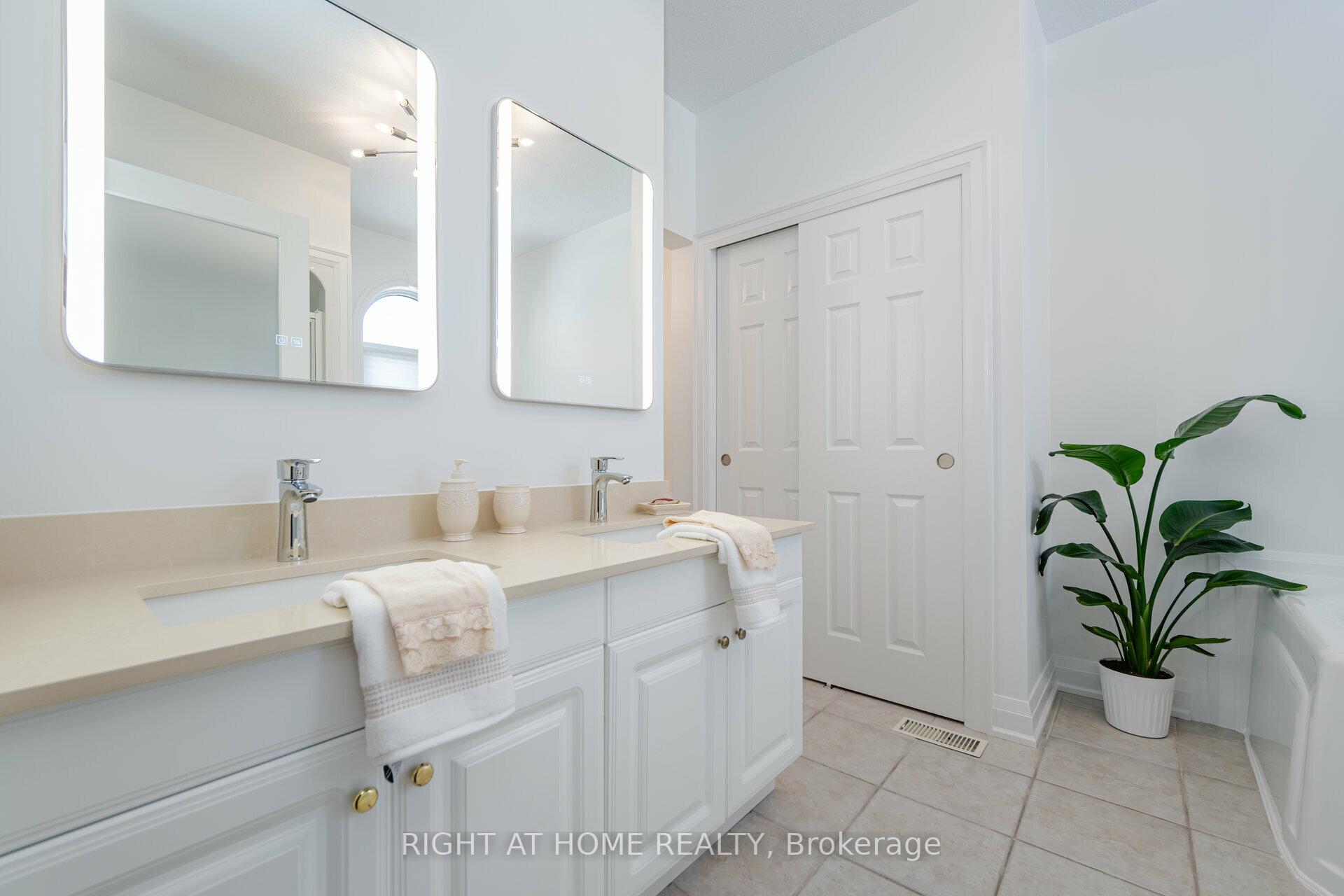Photo 23 of 6 Lord Duncan Court, Clarington, Rural Clarington — HOMEH