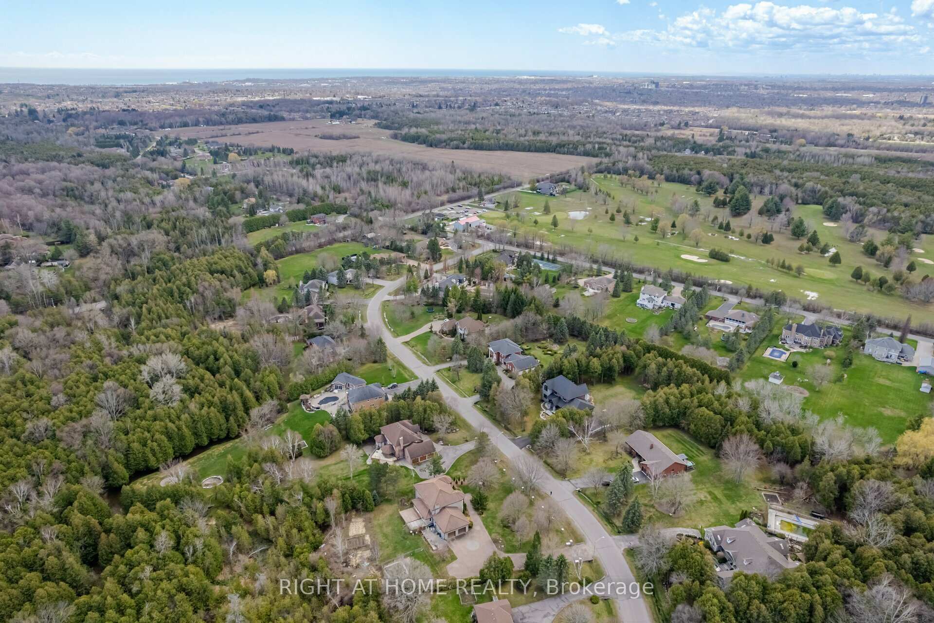 Photo 37 of 6 Lord Duncan Court, Clarington, Rural Clarington — HOMEH