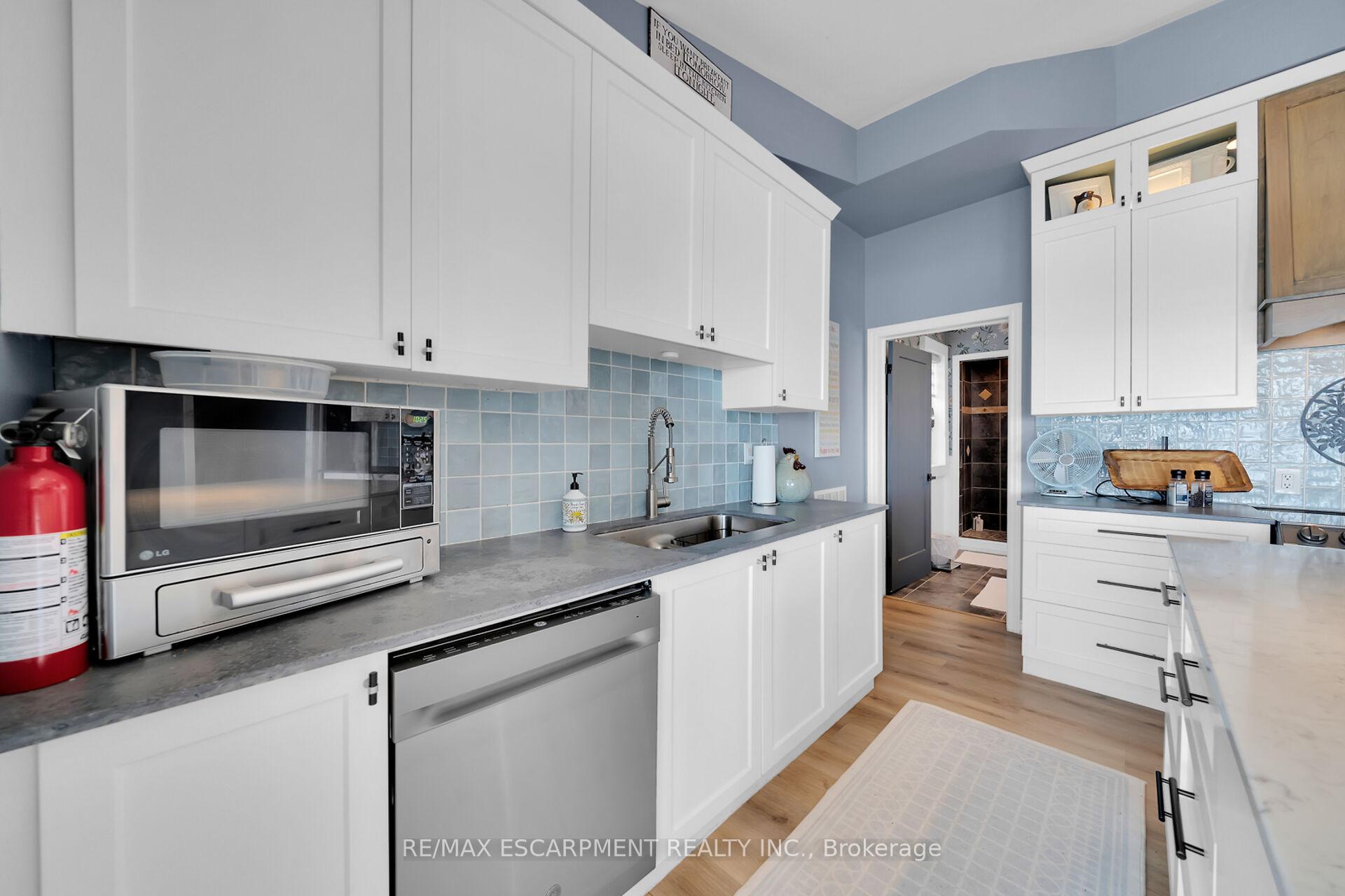 Photo 13 of 1200 Lakeshore Road, Haldimand — HOMEH