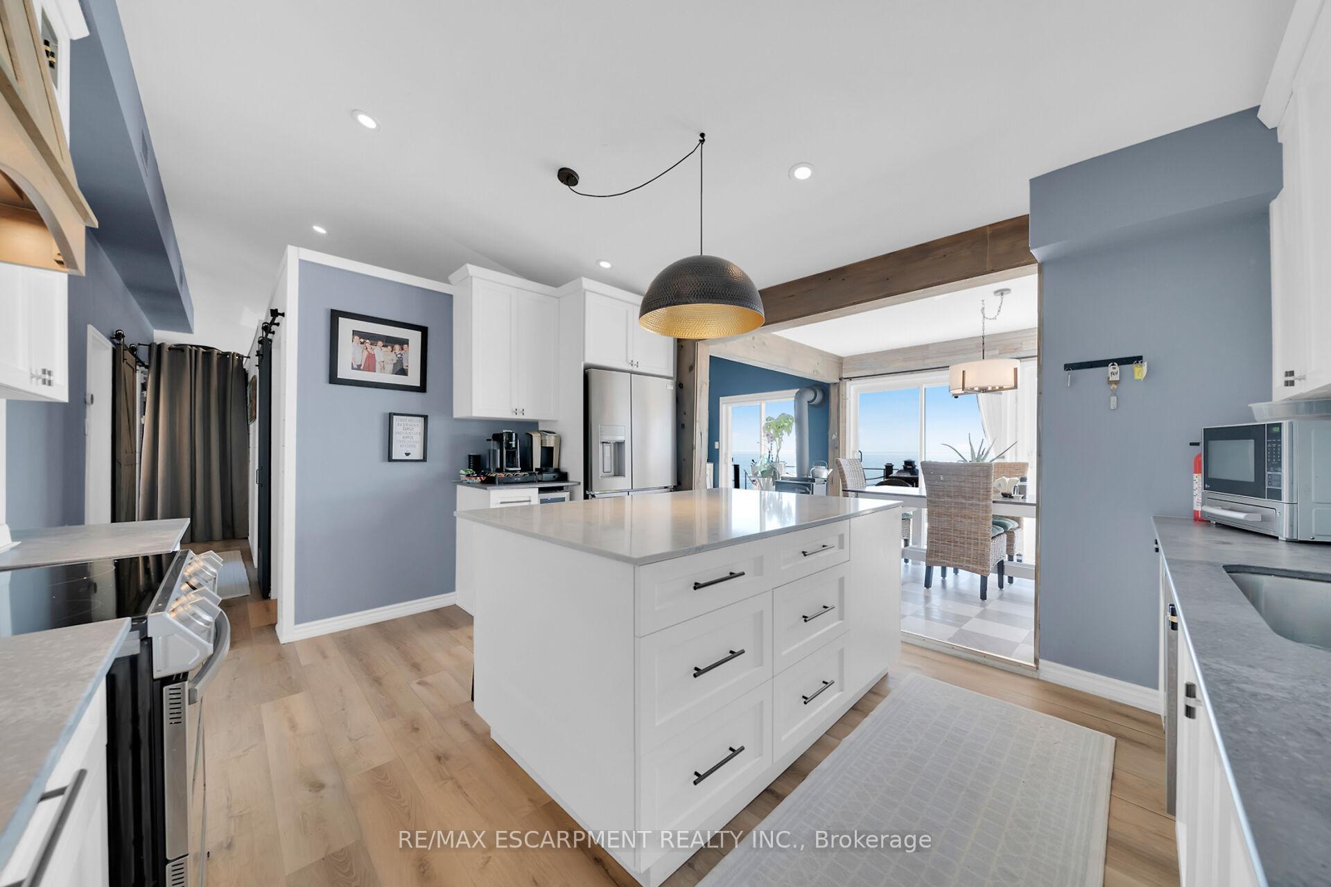 Photo 11 of 1200 Lakeshore Road, Haldimand — HOMEH