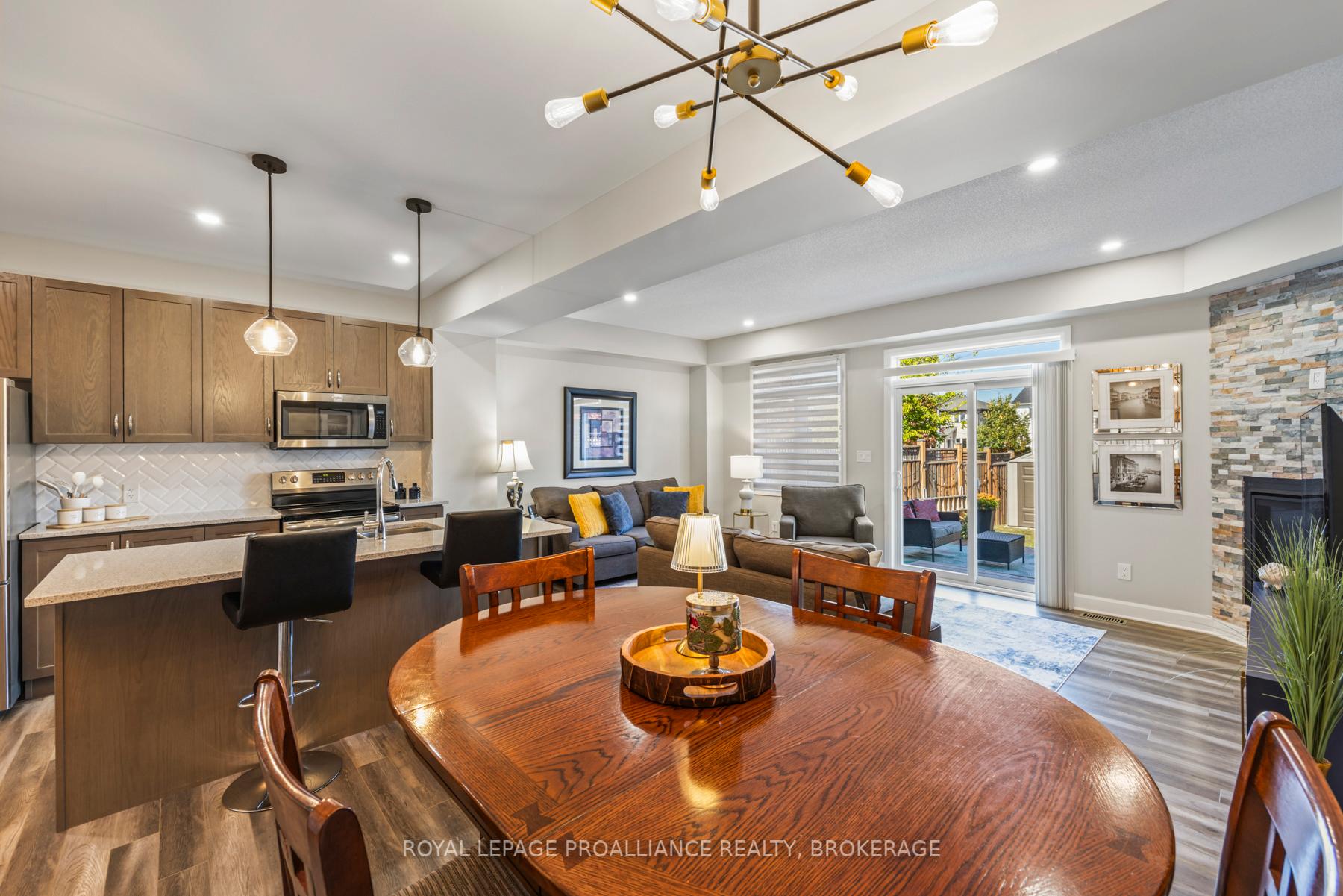 Photo 5 of 1550 Davenport Crescent, Kingston, City Northwest — HOMEH