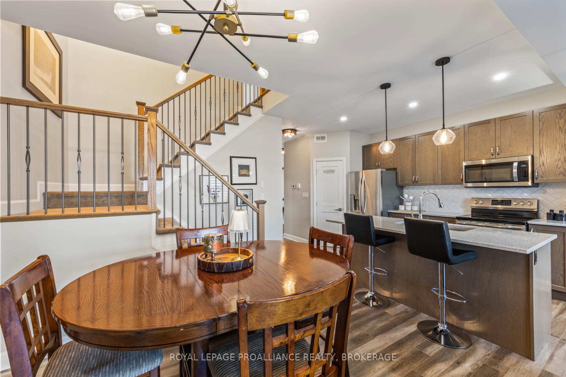 Photo 9 of 1550 Davenport Crescent, Kingston, City Northwest — HOMEH