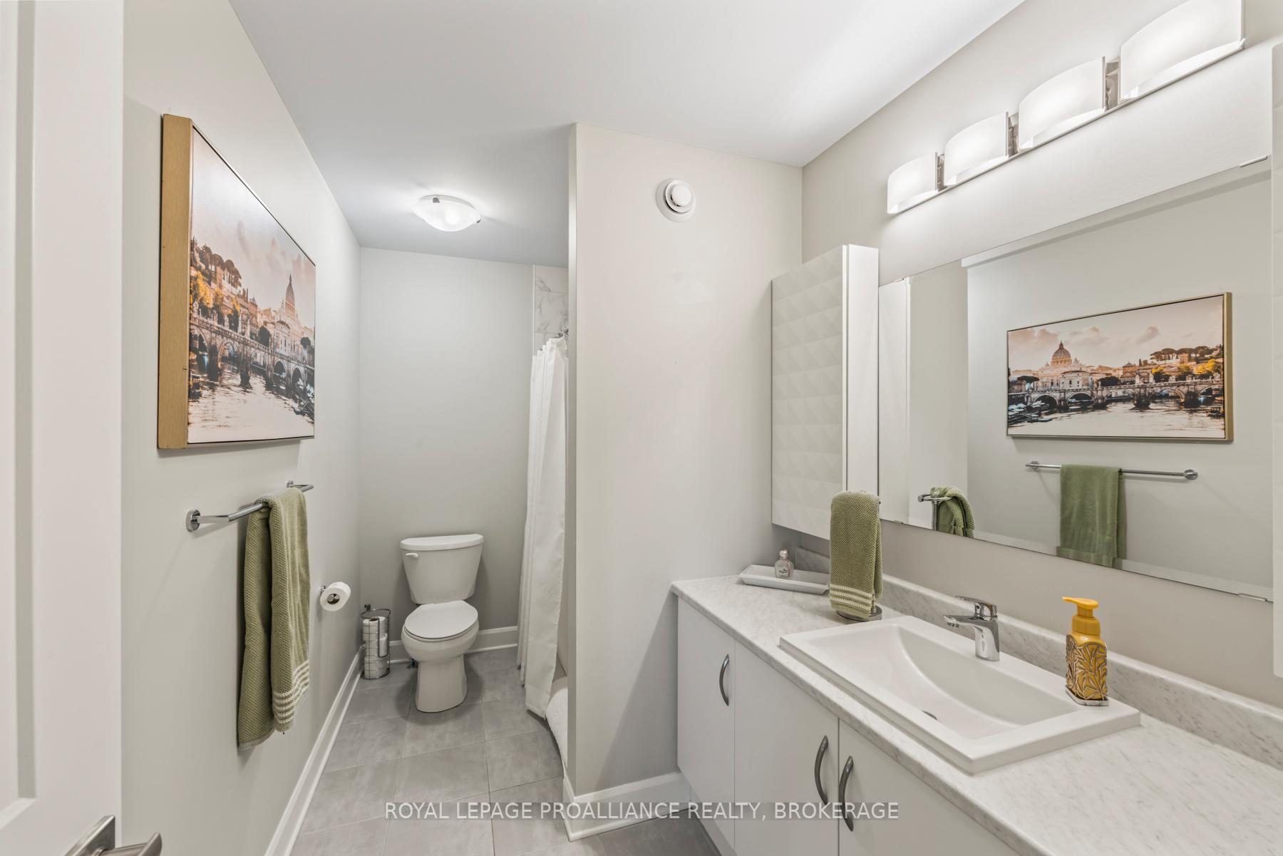 Photo 14 of 1550 Davenport Crescent, Kingston, City Northwest — HOMEH