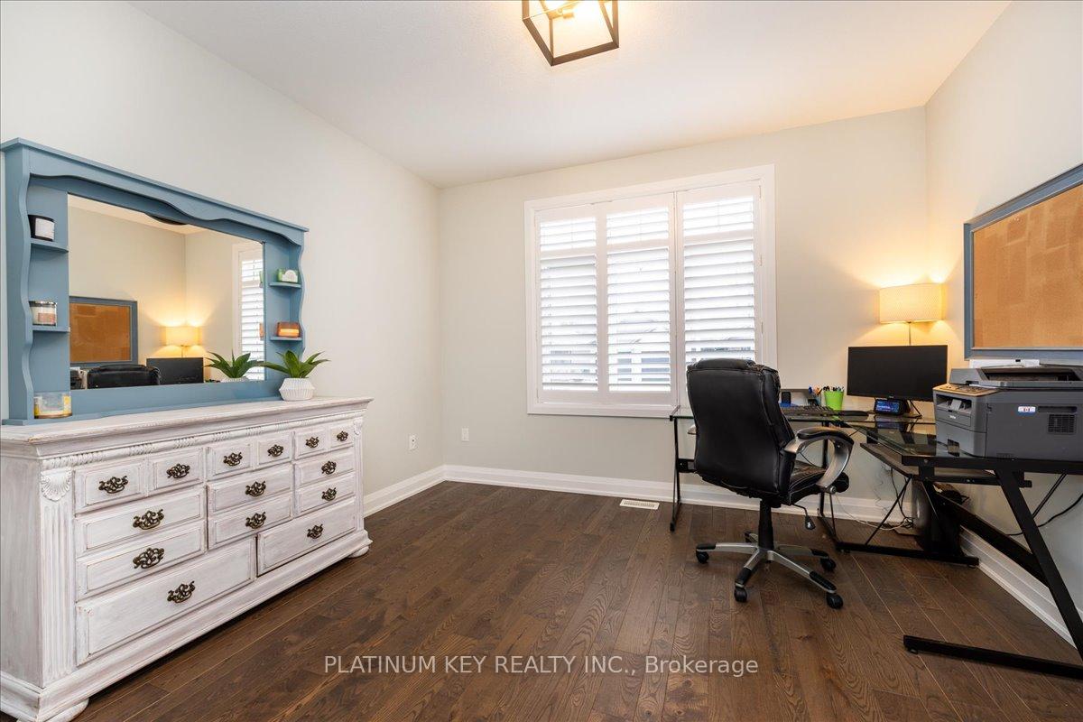 Photo 13 of 88 Collins Way, Strathroy-Caradoc, SE — HOMEH