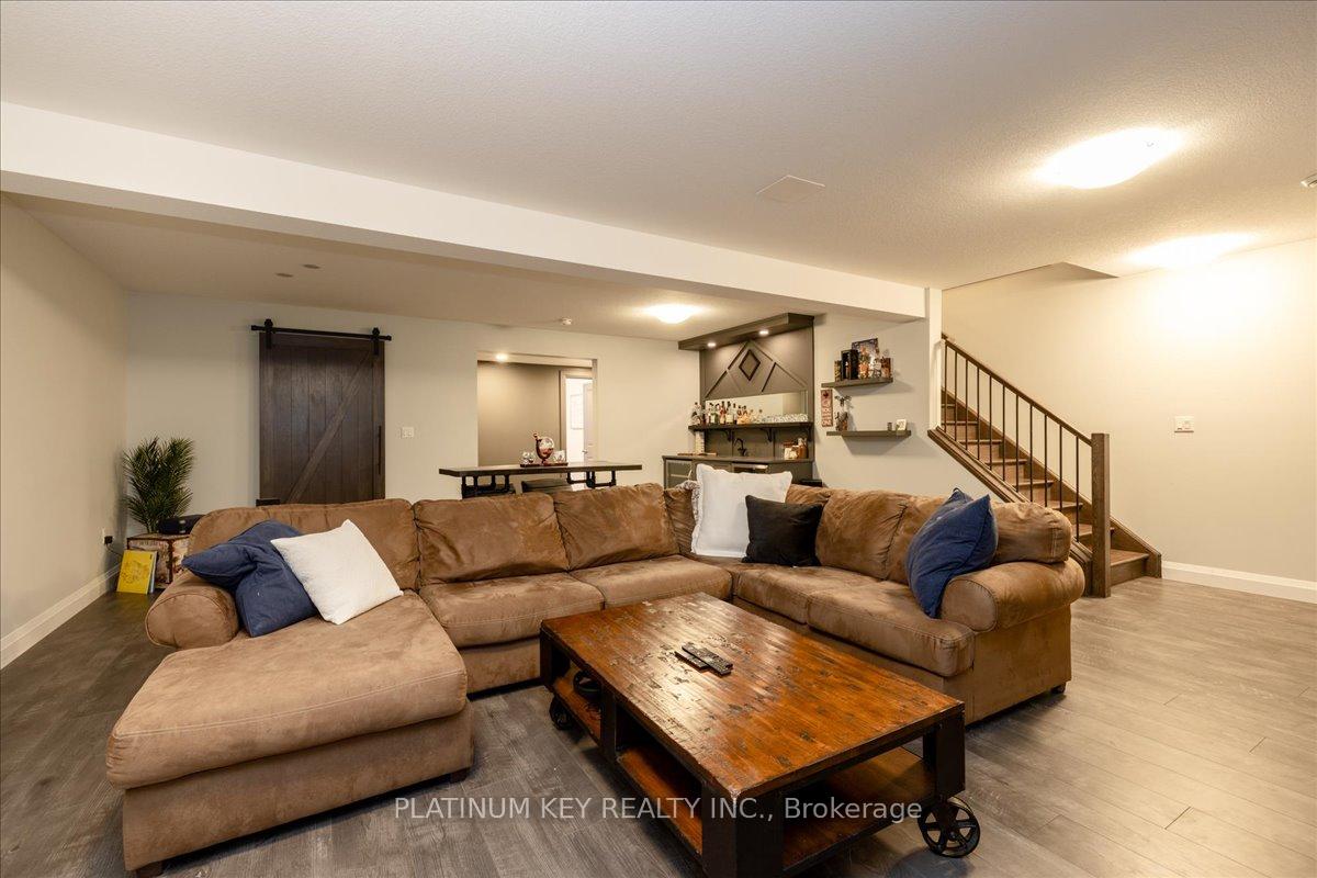 Photo 35 of 88 Collins Way, Strathroy-Caradoc, SE — HOMEH