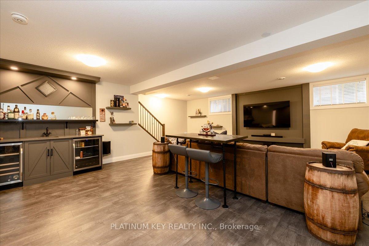 Photo 31 of 88 Collins Way, Strathroy-Caradoc, SE — HOMEH