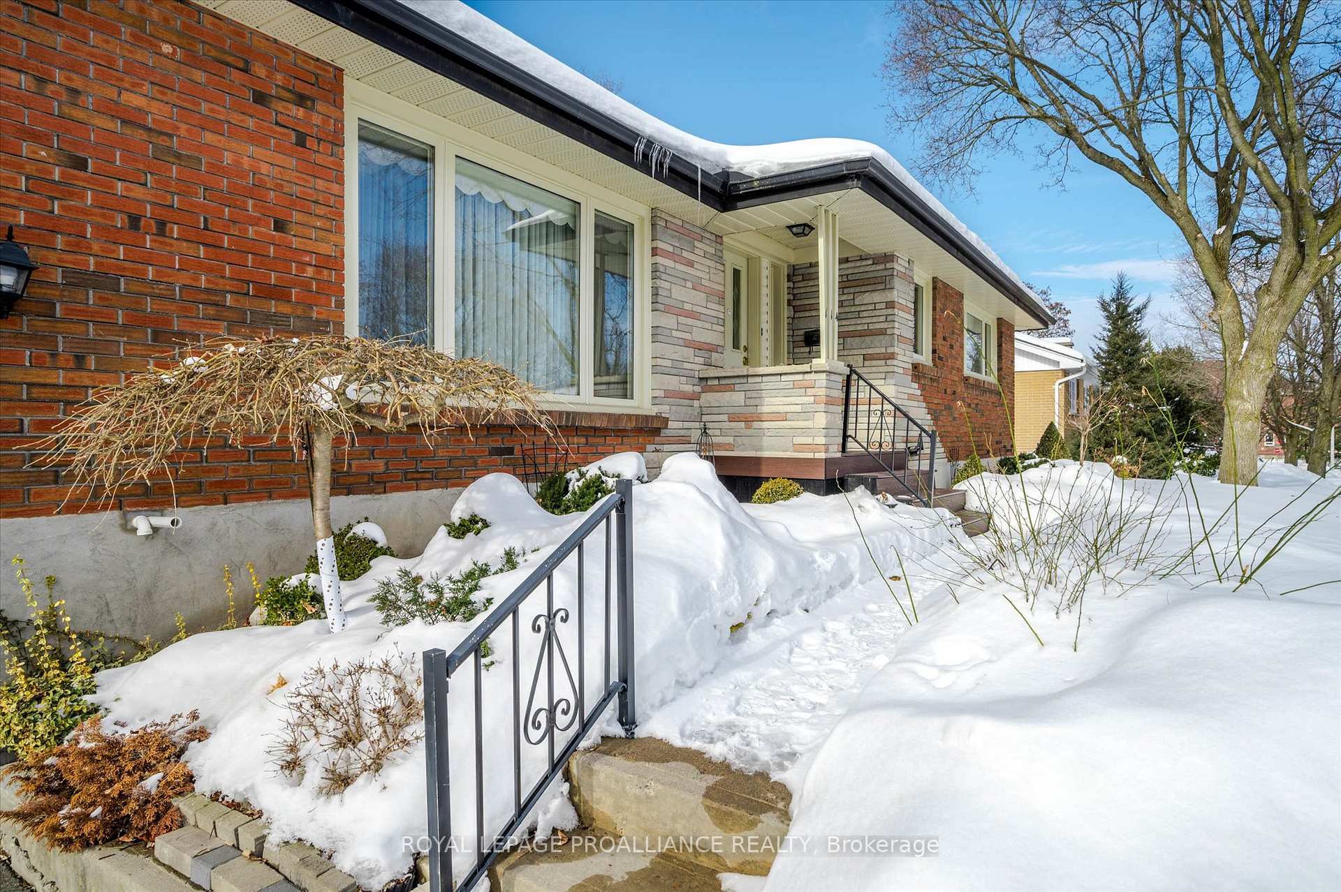 Photo 33 of 114 O'Carroll Avenue, Peterborough, Northcrest Ward 5 — HOMEH