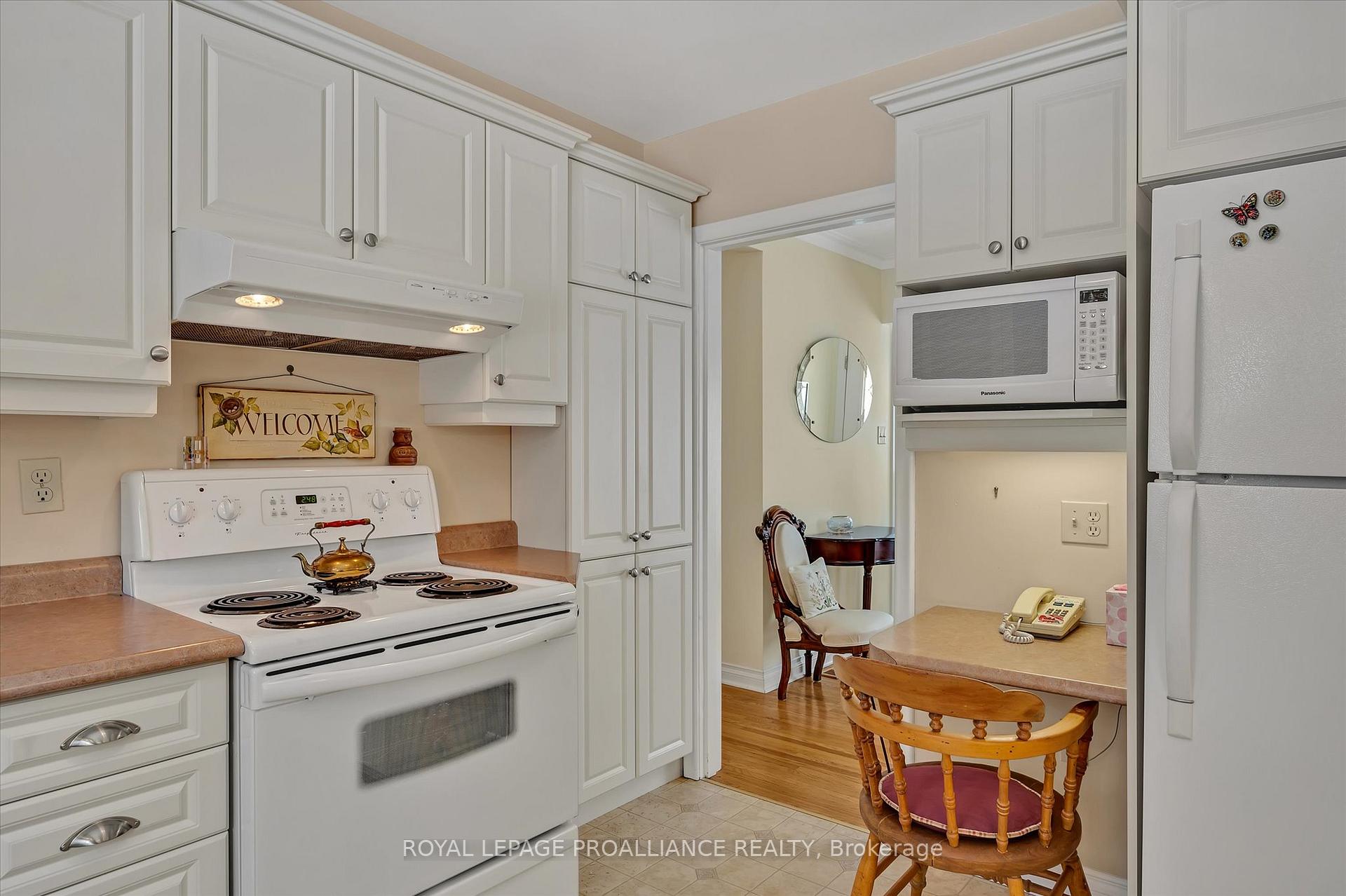 Photo 11 of 114 O'Carroll Avenue, Peterborough, Northcrest Ward 5 — HOMEH