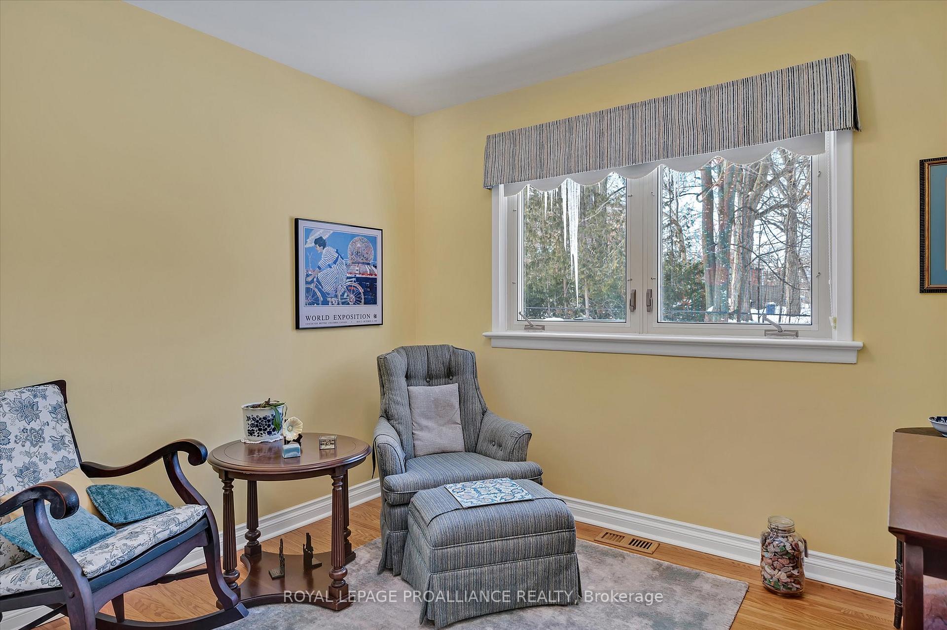Photo 25 of 114 O'Carroll Avenue, Peterborough, Northcrest Ward 5 — HOMEH
