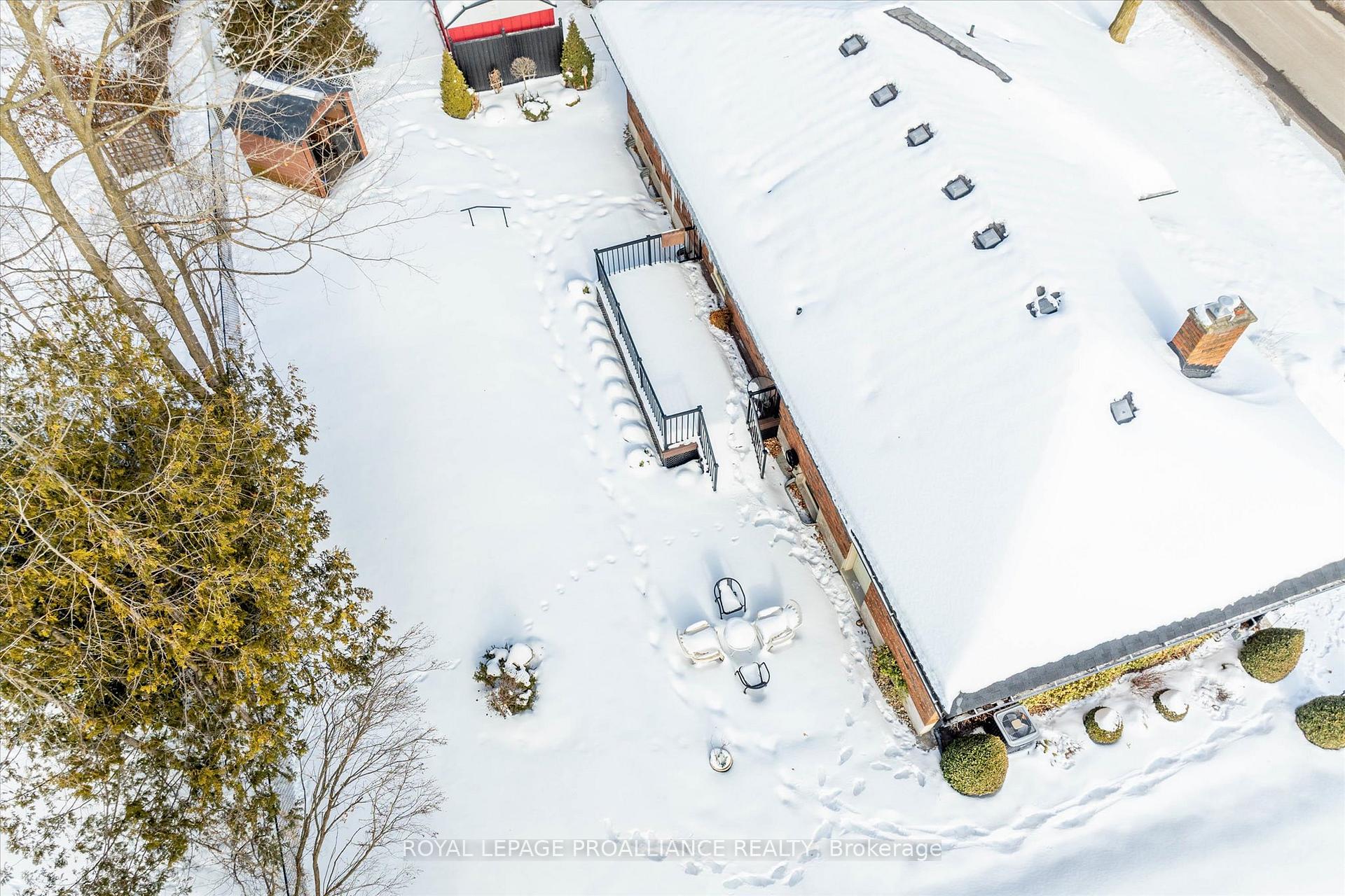Photo 36 of 114 O'Carroll Avenue, Peterborough, Northcrest Ward 5 — HOMEH