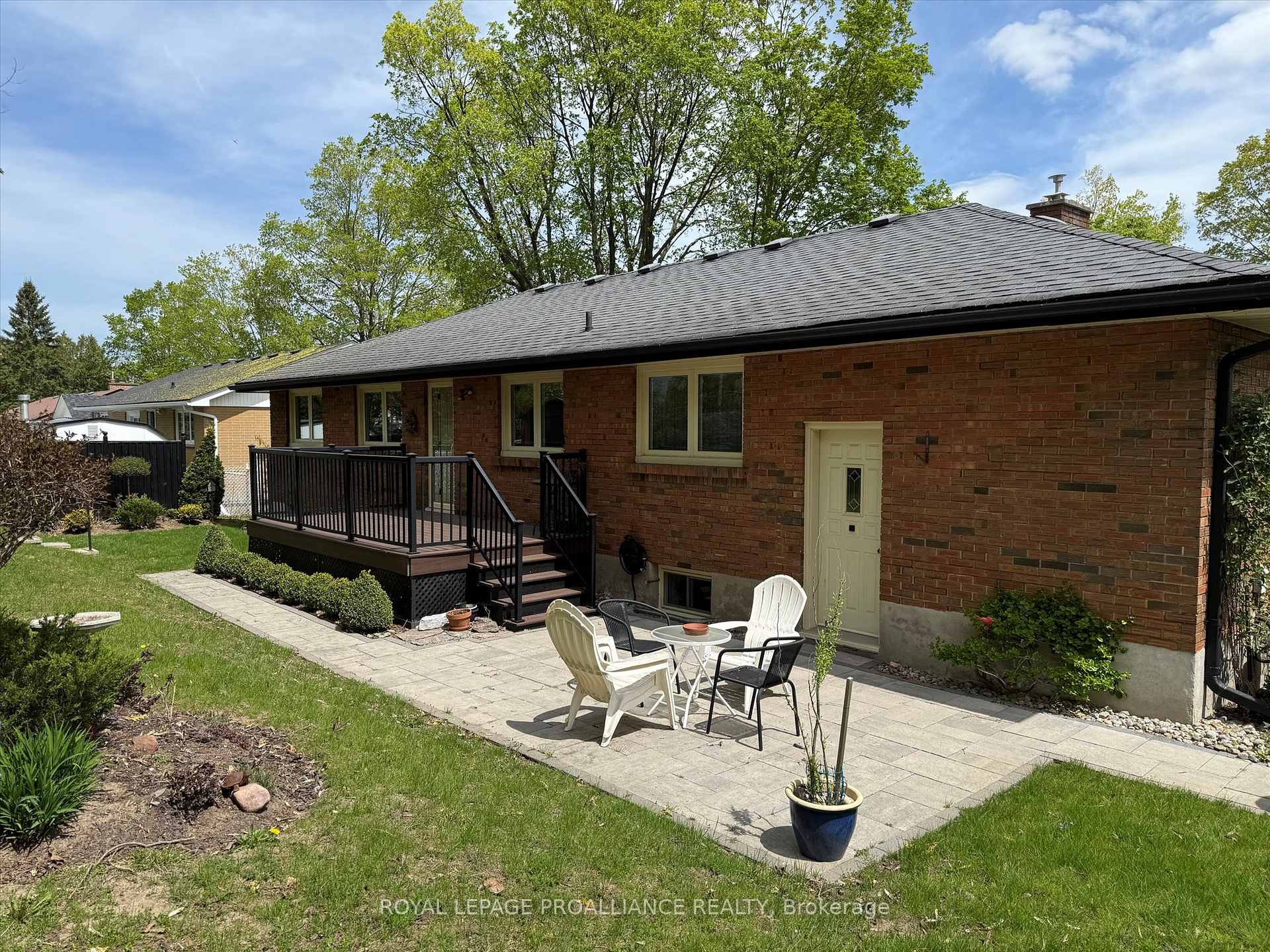 Photo 49 of 114 O'Carroll Avenue, Peterborough, Northcrest Ward 5 — HOMEH